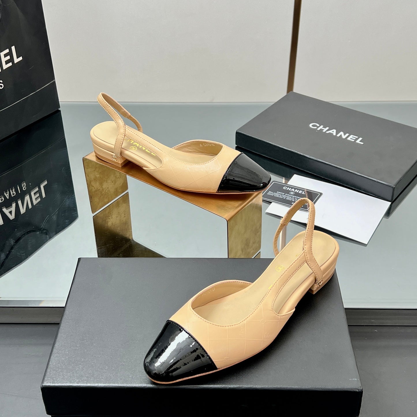 CC SLINGBACK 25S 25 MM IN BEIGE LAMBSKIN AND BLACK GLOSSY LEATHER WITH CHECK PATTERN - 35