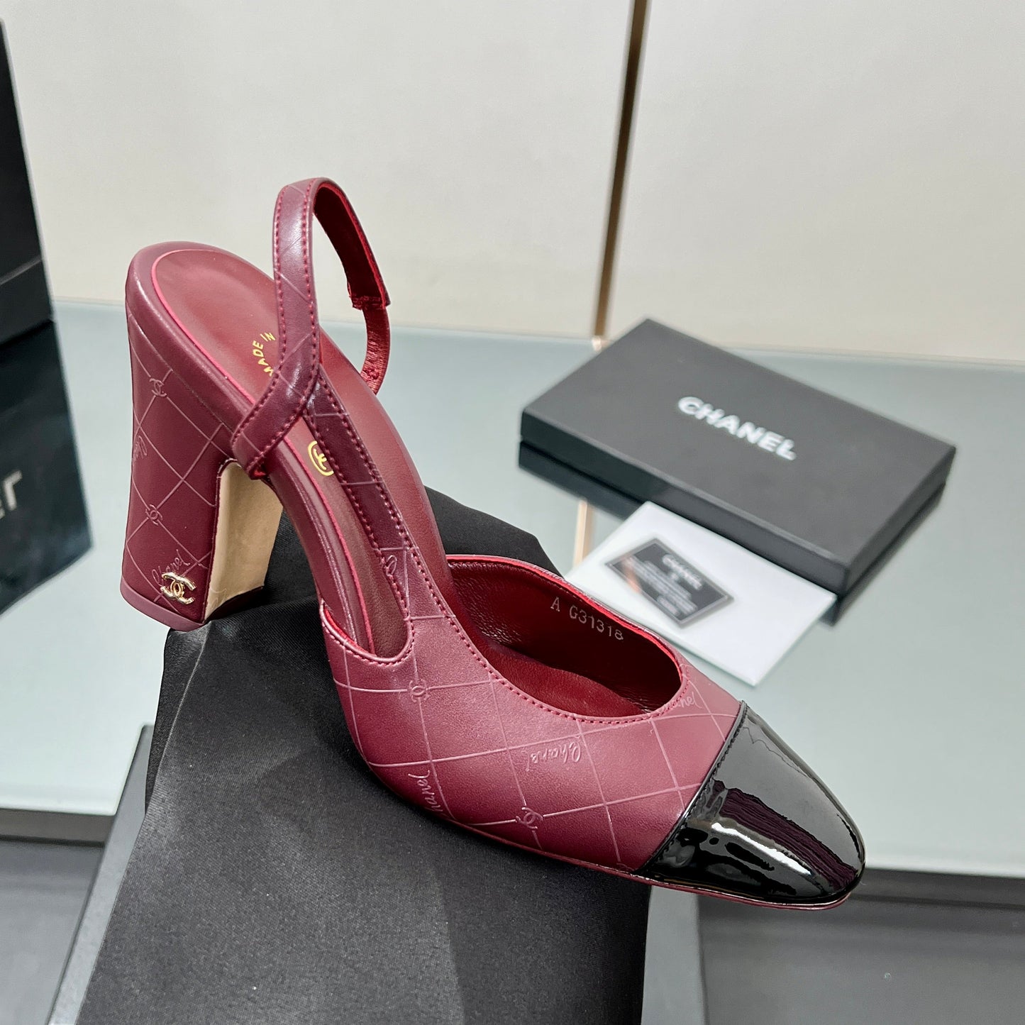 CC SLINGBACK 25S 90 MM IN BURGUNDY LAMBSKIN AND BLACK GLOSSY LEATHER WITH CHECK PATTERN - 35
