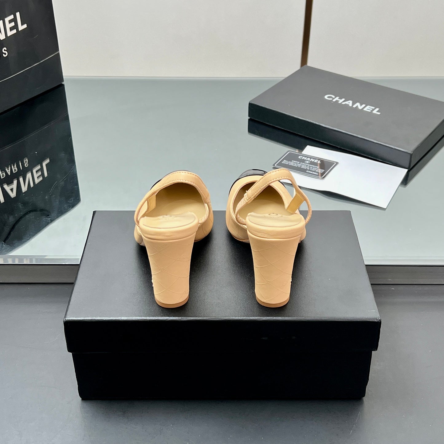 CC SLINGBACK 25S 90 MM IN BEIGE LAMBSKIN AND BLACK GLOSSY LEATHER WITH CHECK PATTERN - 35