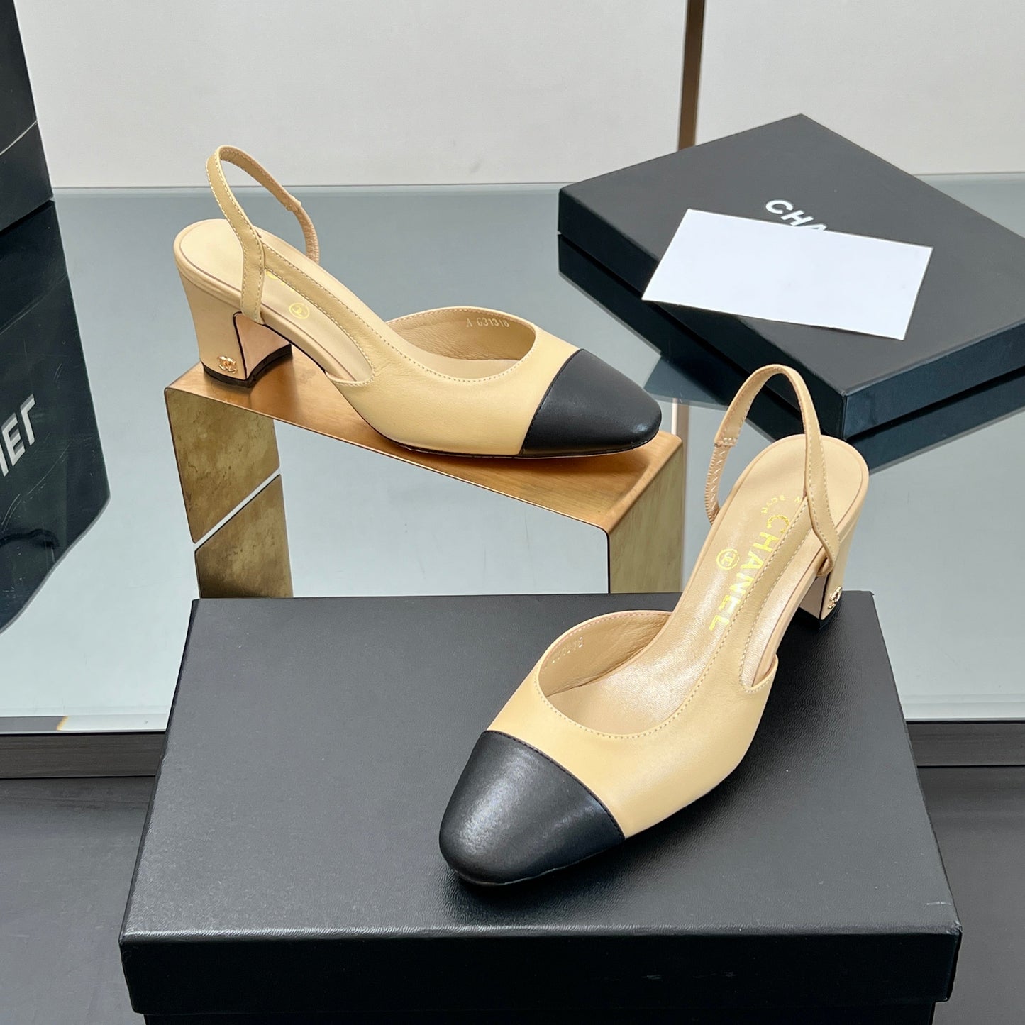 CC HIGH SLINGBACK 25S 65 MM IN BLACK MIX BEIGE LAMBSKIN - 35