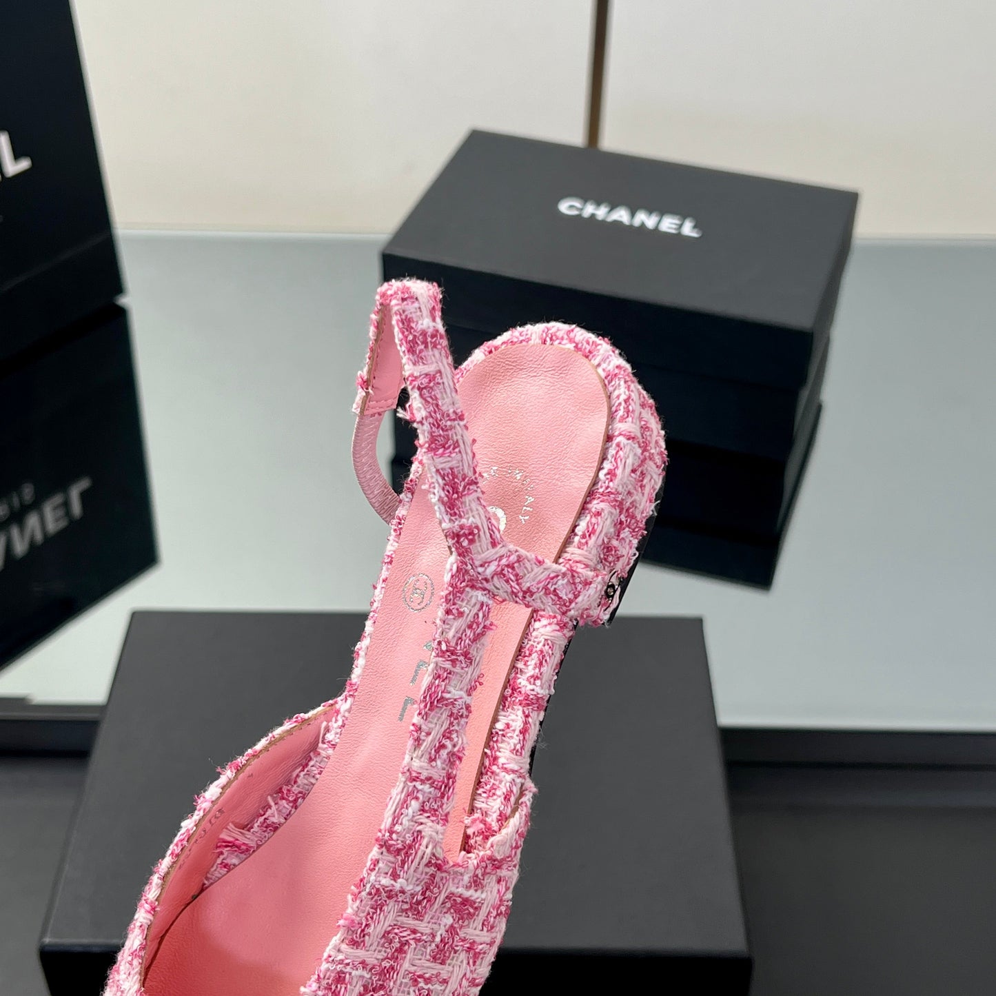 CC SLINGBACK 25S 25 MM IN PINK TWEED AND BLACK FABRIC - 35