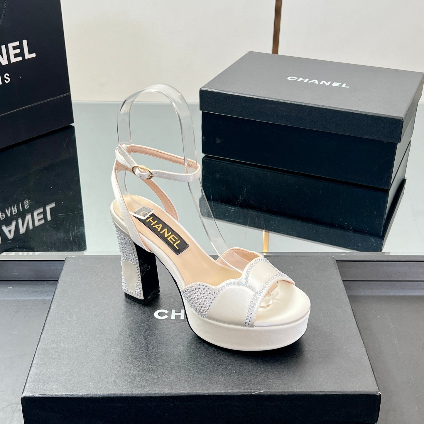 HIGH HEELS SANDAL 90 MM IN WHITE CALFSKIN AND STONE - 35