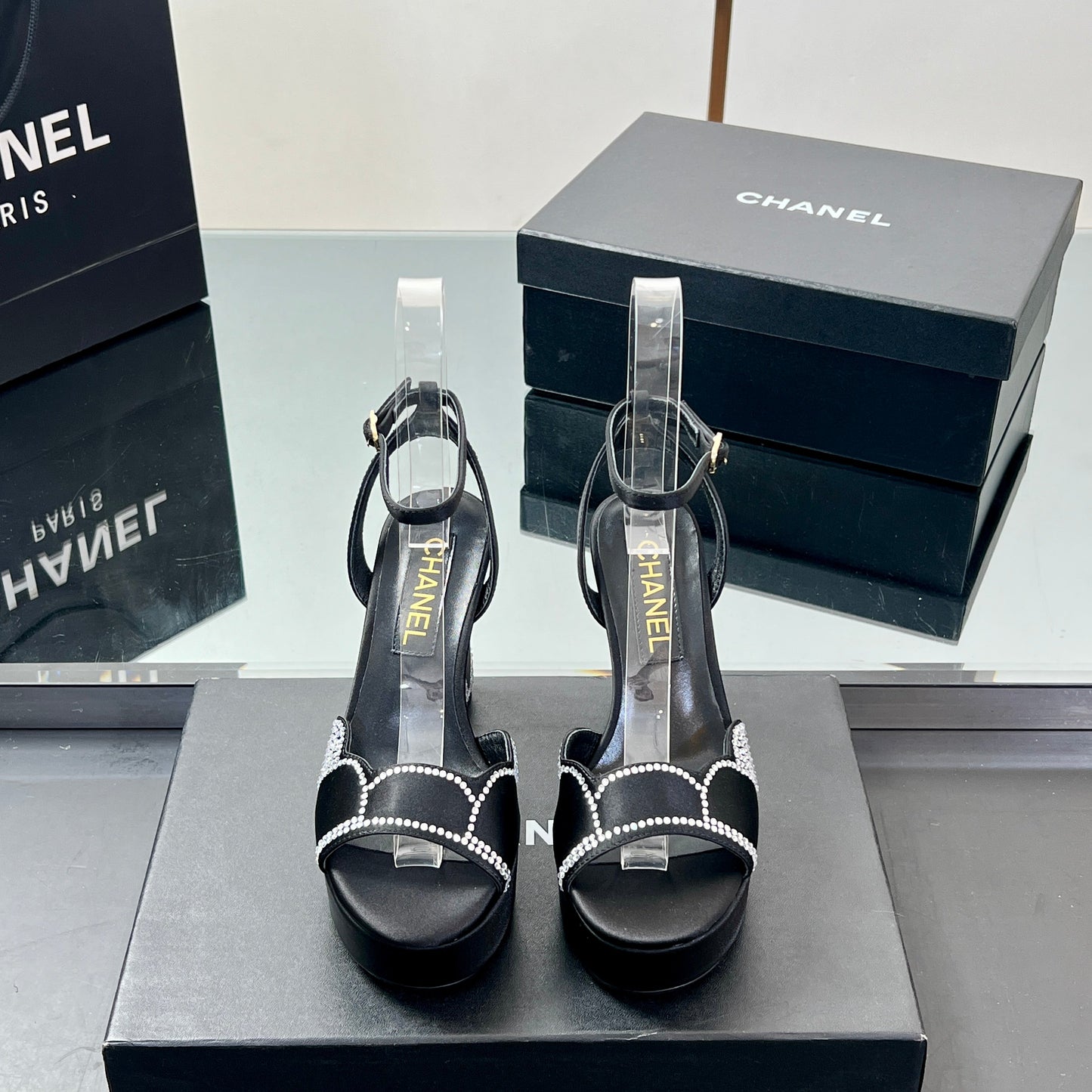 HIGH HEELS SANDAL 90 MM IN BLACK CALFSKIN AND STONE - 35