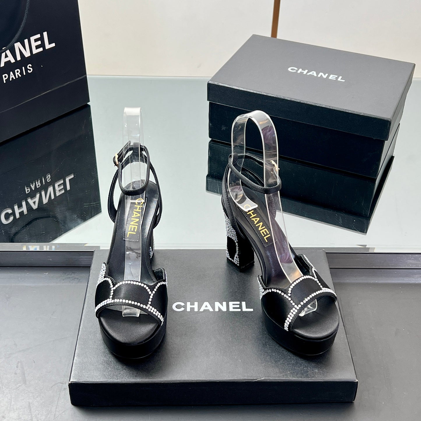 HIGH HEELS SANDAL 90 MM IN BLACK CALFSKIN AND STONE - 35