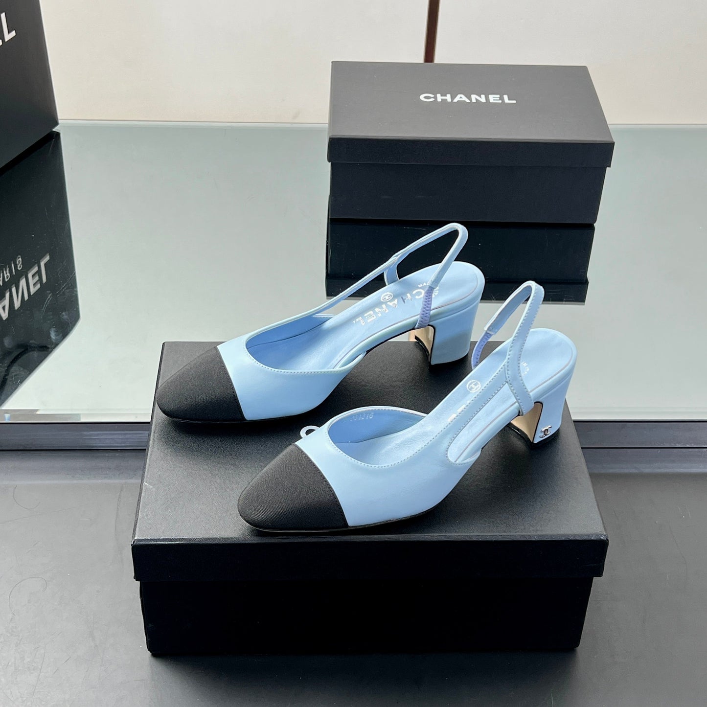 CC HIGH SLINGBACK 25S 65 MM IN BLACK FABRIC AND BLUE LAMBSKIN - 35