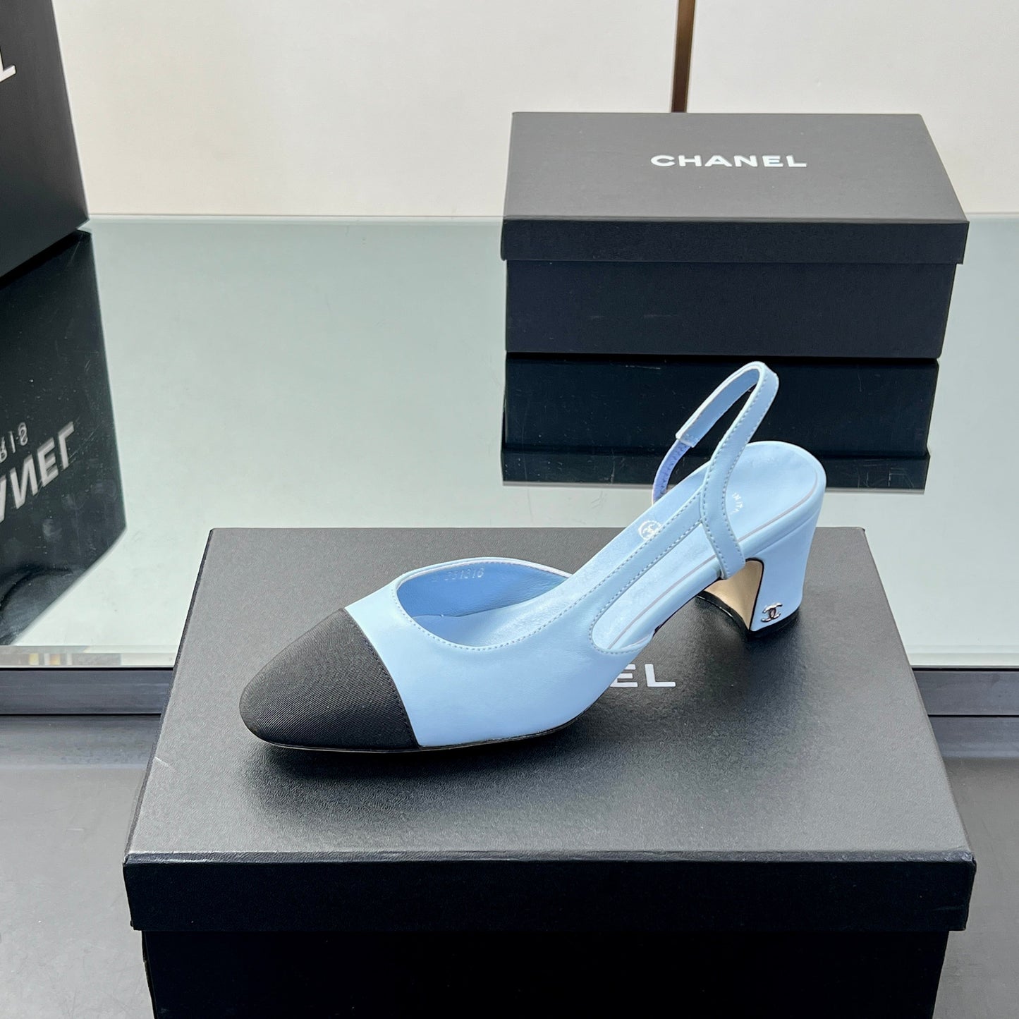 CC HIGH SLINGBACK 25S 65 MM IN BLACK FABRIC AND BLUE LAMBSKIN - 35