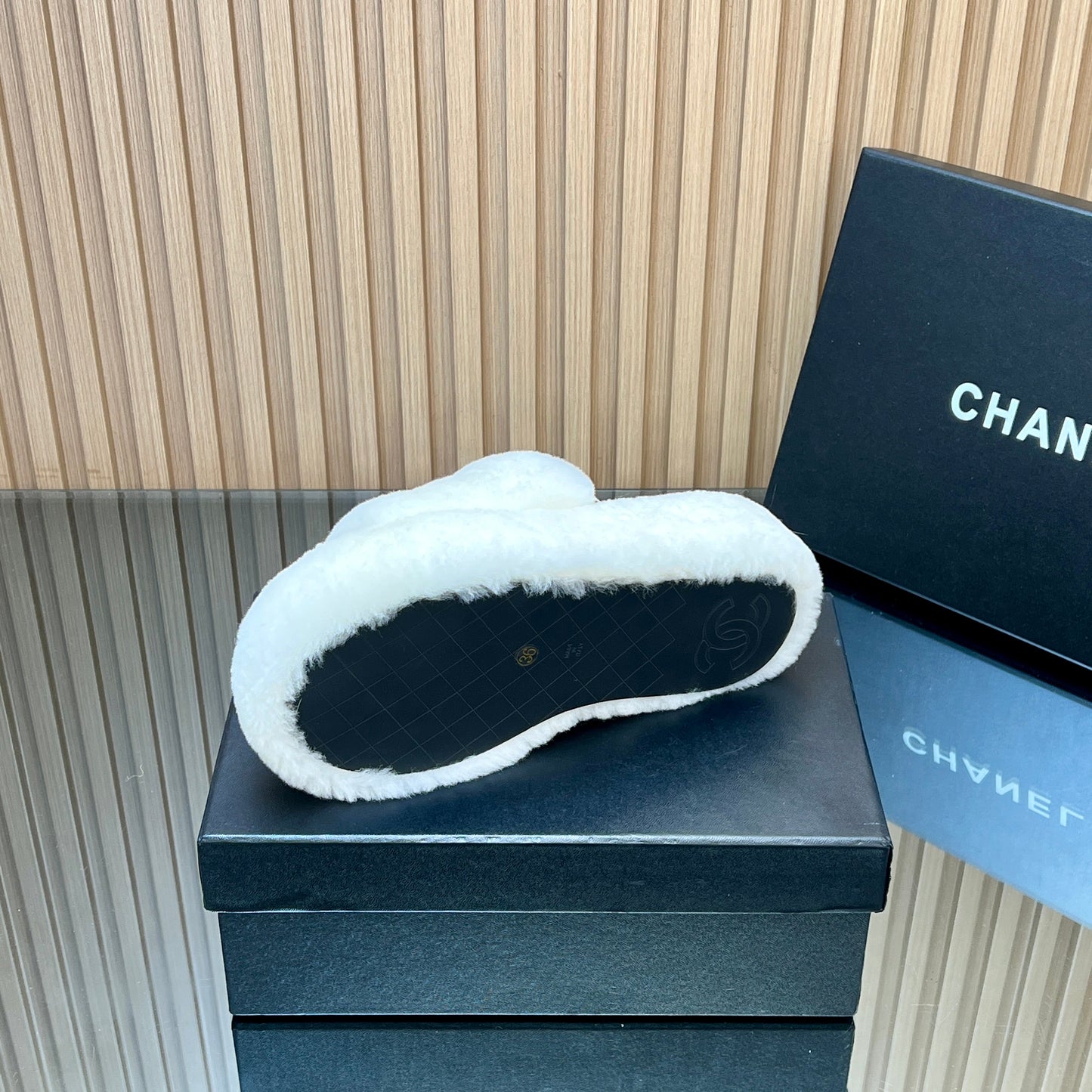 CHANEL 25S THICK-SOLED FURRY SLIPPERS WITH ELASTIC STRAPS IN WHITE FUR - 35