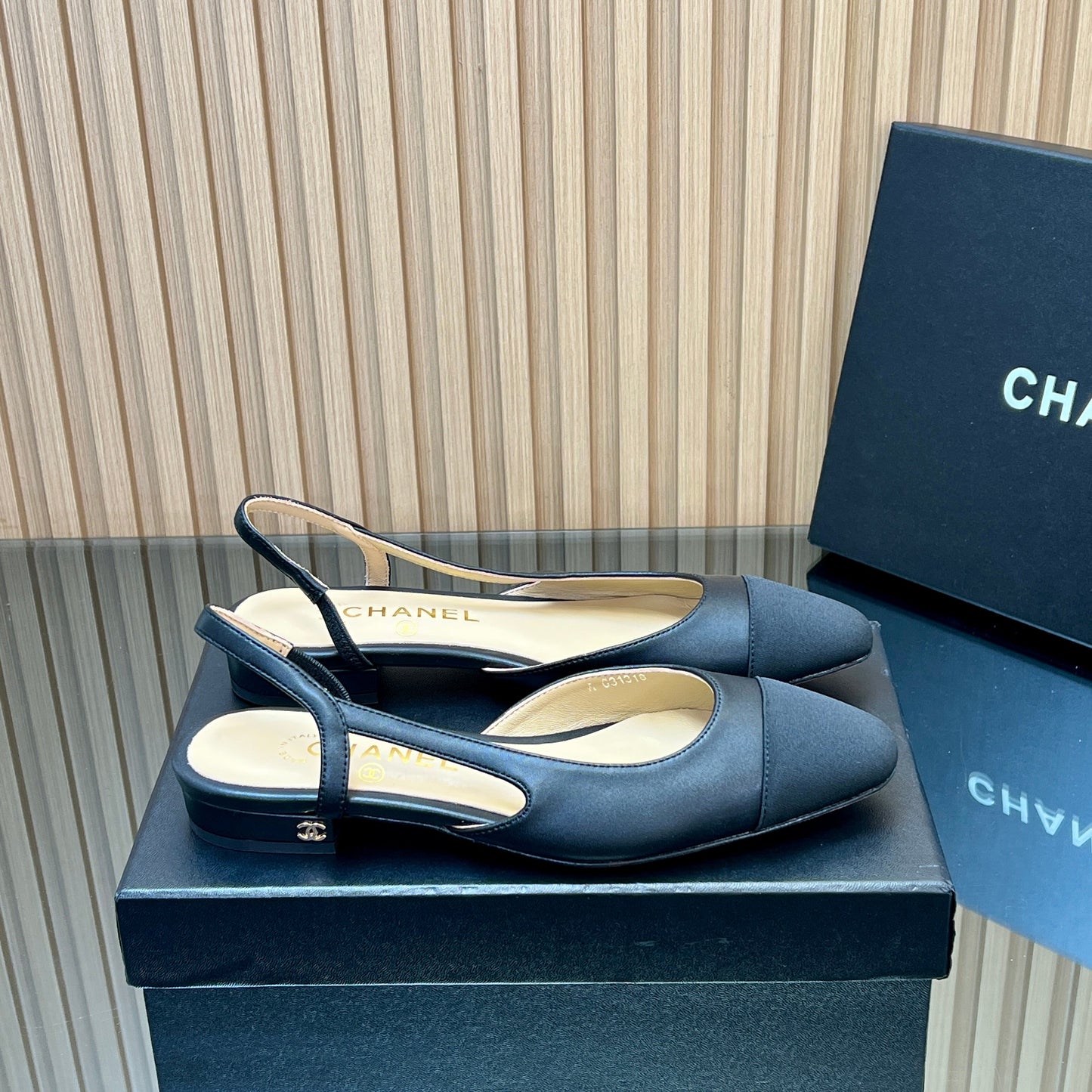 CHANEL 25S SLINGBACK SHOE FLATS IN BLACK SILK - 35
