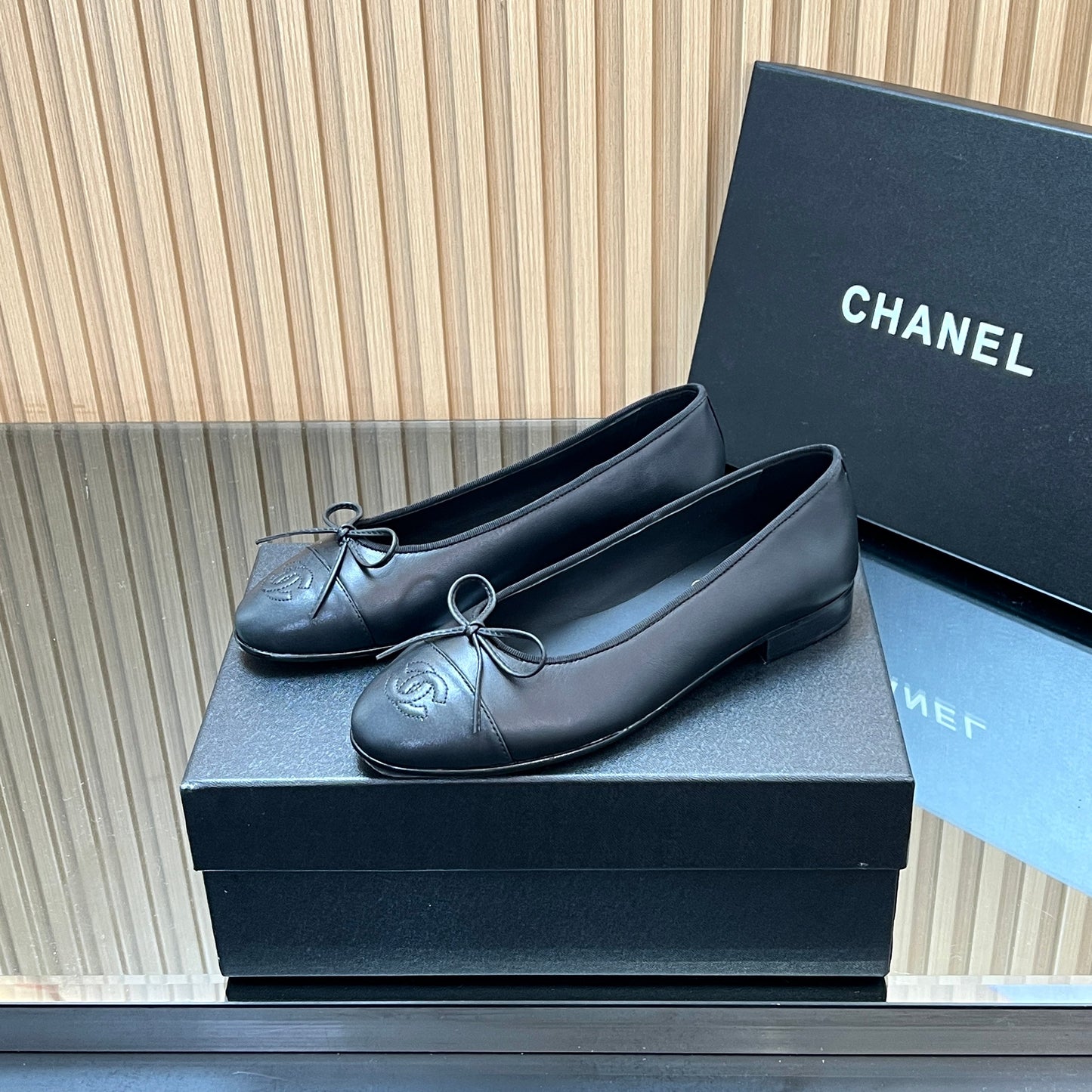 CHANEL 25S BALLET FLATS 20MM IN BLACK CALFSKIN WITH BOW - 35