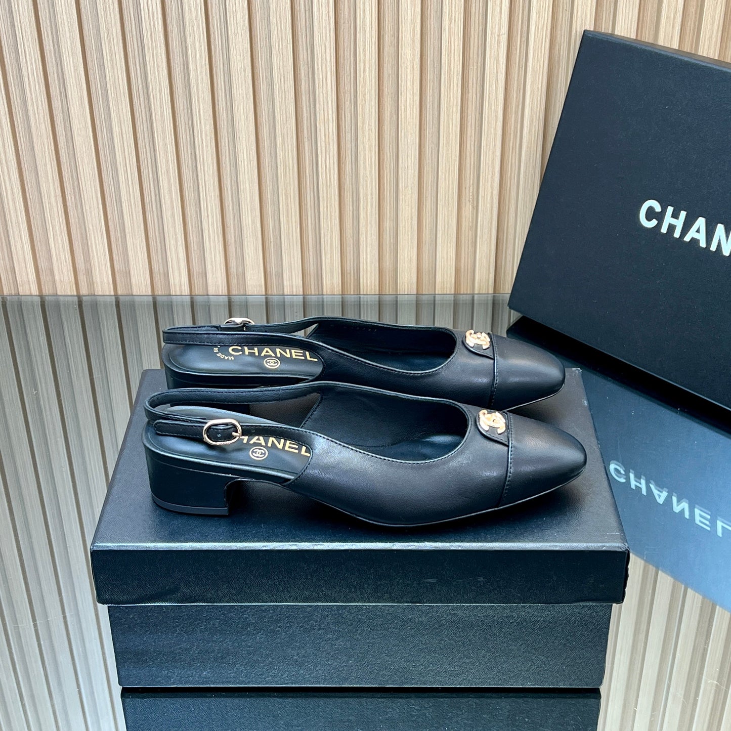CHANEL 25S SLINGBACK SHOE 45MM IN BLACK CALFSKIN GOLD HARDWRE - 35