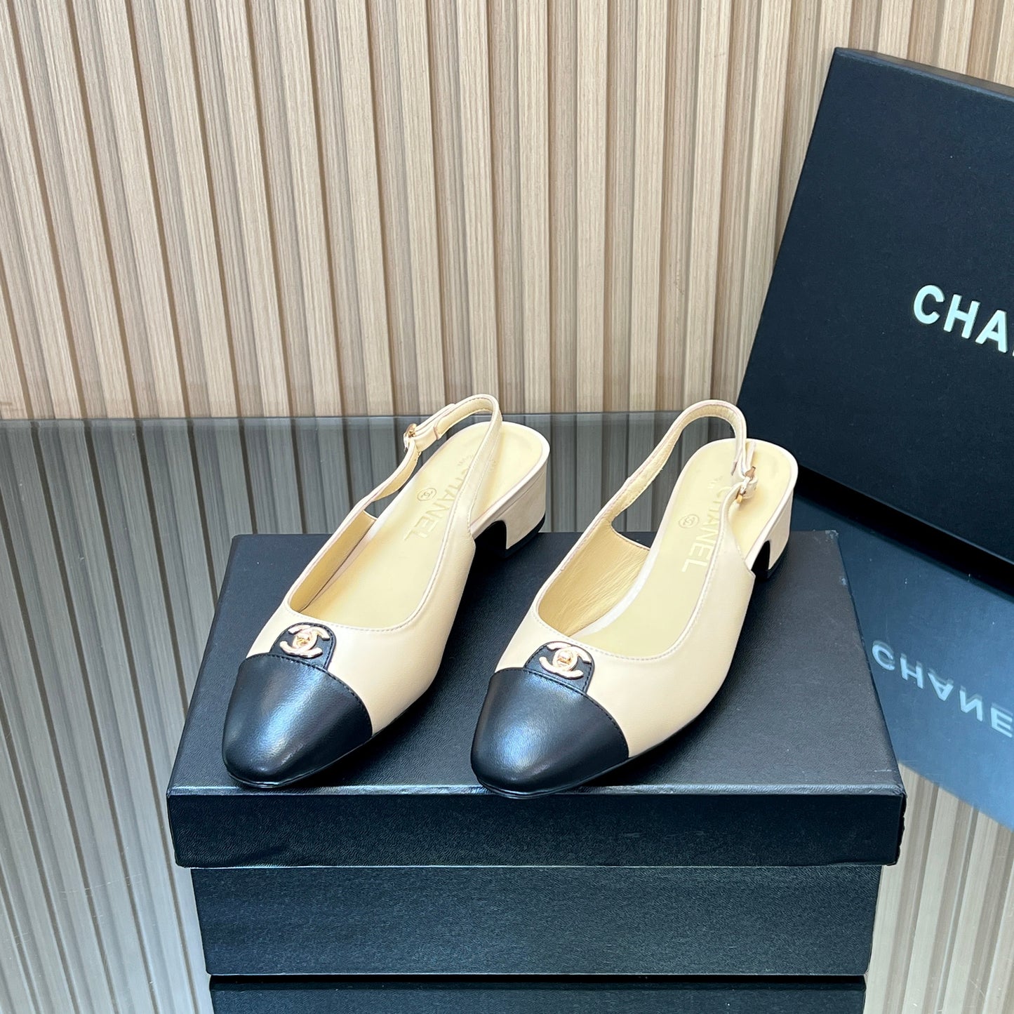 CHANEL 25S SLINGBACK SHOE 45MM IN BEIGE CALFSKIN GOLD HARDWRE - 35