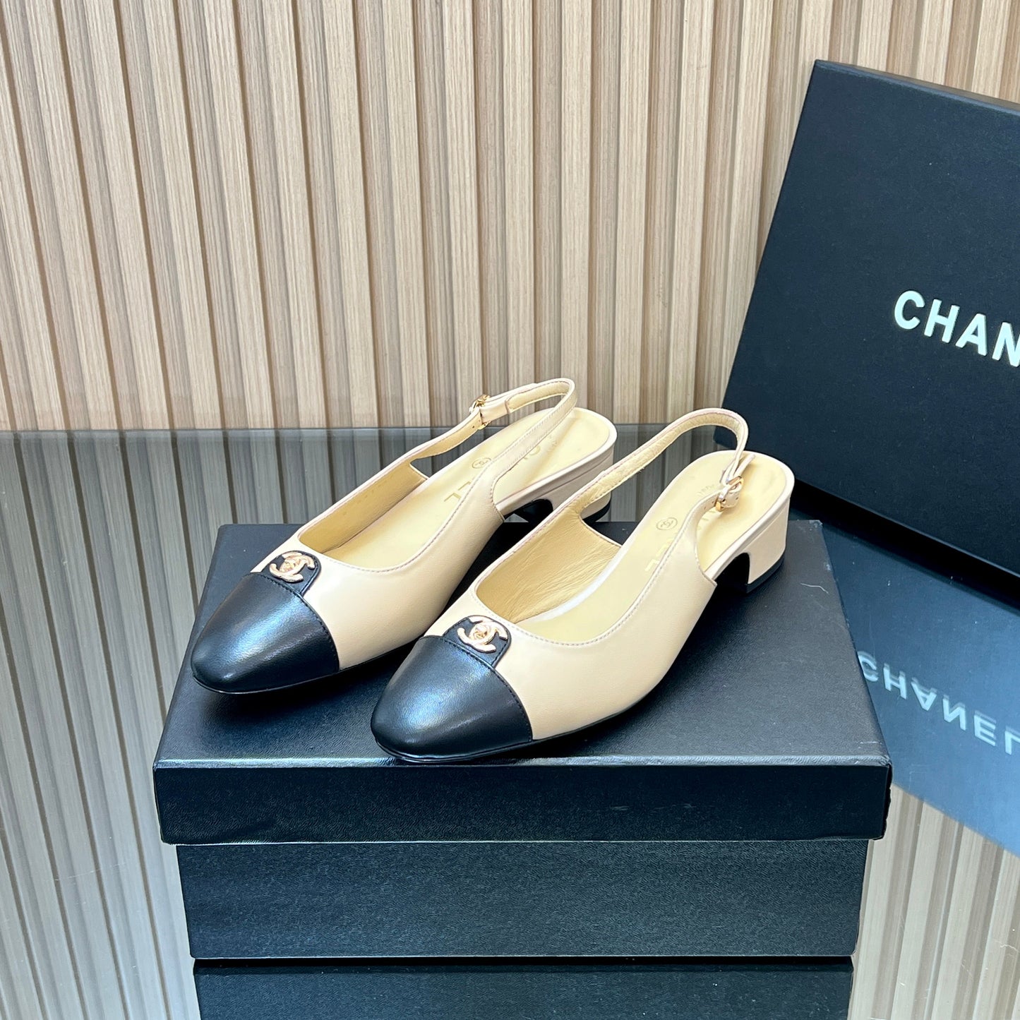 CHANEL 25S SLINGBACK SHOE 45MM IN BEIGE CALFSKIN GOLD HARDWRE - 35