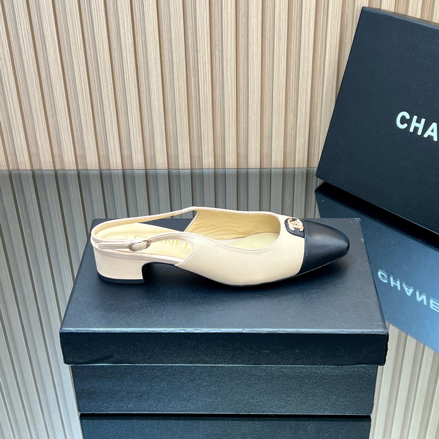 CHANEL 25S SLINGBACK SHOE 45MM IN BEIGE CALFSKIN GOLD HARDWRE - 35