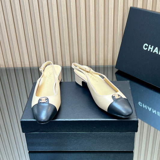 CHANEL 25S ТУФЛІ-СЛІНГБЕКИ 45 ММ З ТЕЛЯЧОЇ ШКІРИ БЕЖЕВОГО КОЛЬОРУ ІЗ ЗОЛОТОЮ ФУРНІТУРОЮ