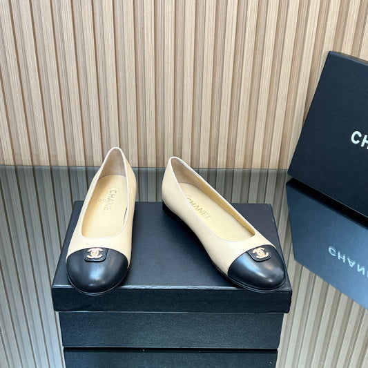 CHANEL 25S БАЛЕТКИ БЕЖЕВІ З ЧОРНОЮ ОЗДОБОЮ ЗІ ШКІРИ ЯГНЯТИ З ФУРНІТУРОЮ ЗІ ЗОЛОТА