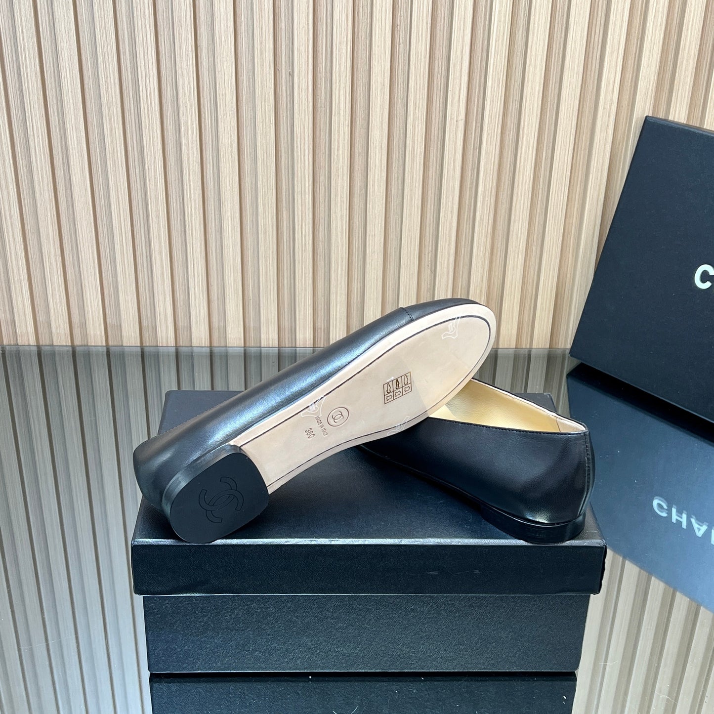 CHANEL 25S BALLET FLATS IN BLACK LAMBSKIN GOLD HARDWRE - 35