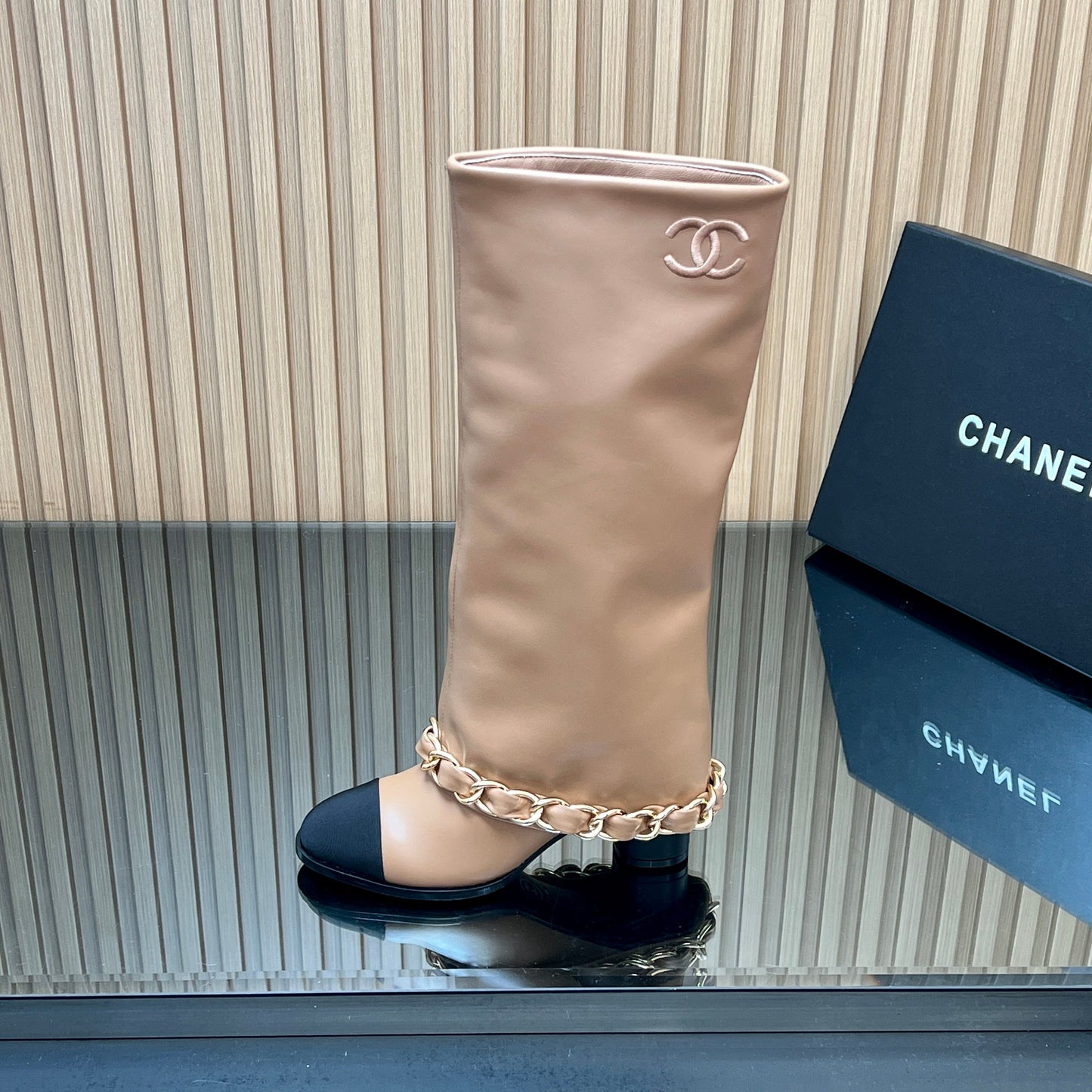CHANEL 25S KNEE-HIGH HEELED BOOTS 65MM IN BEIGE CALFSKIN GOLD HARDWRE - 35