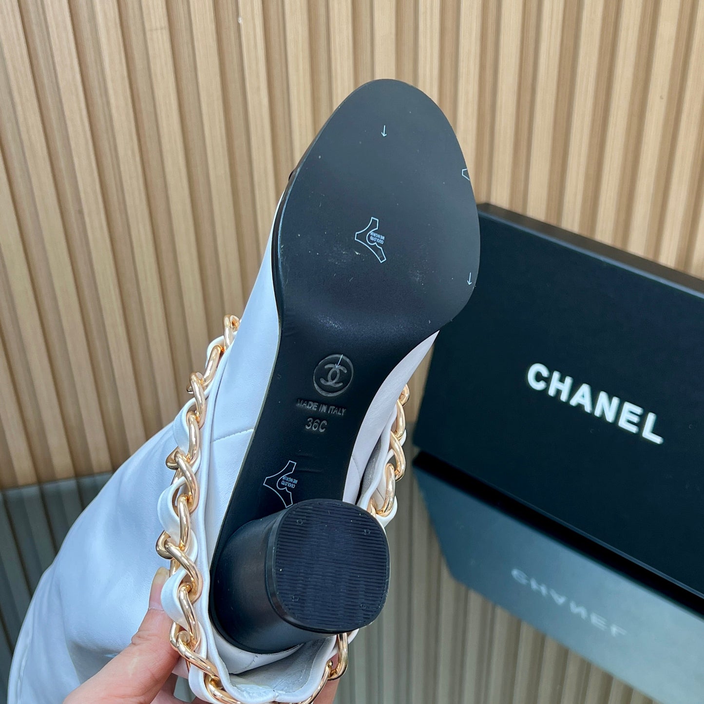 CHANEL 25S KNEE-HIGH HEELED BOOTS 65MM IN WHITE CALFSKIN GOLD HARDWRE - 35