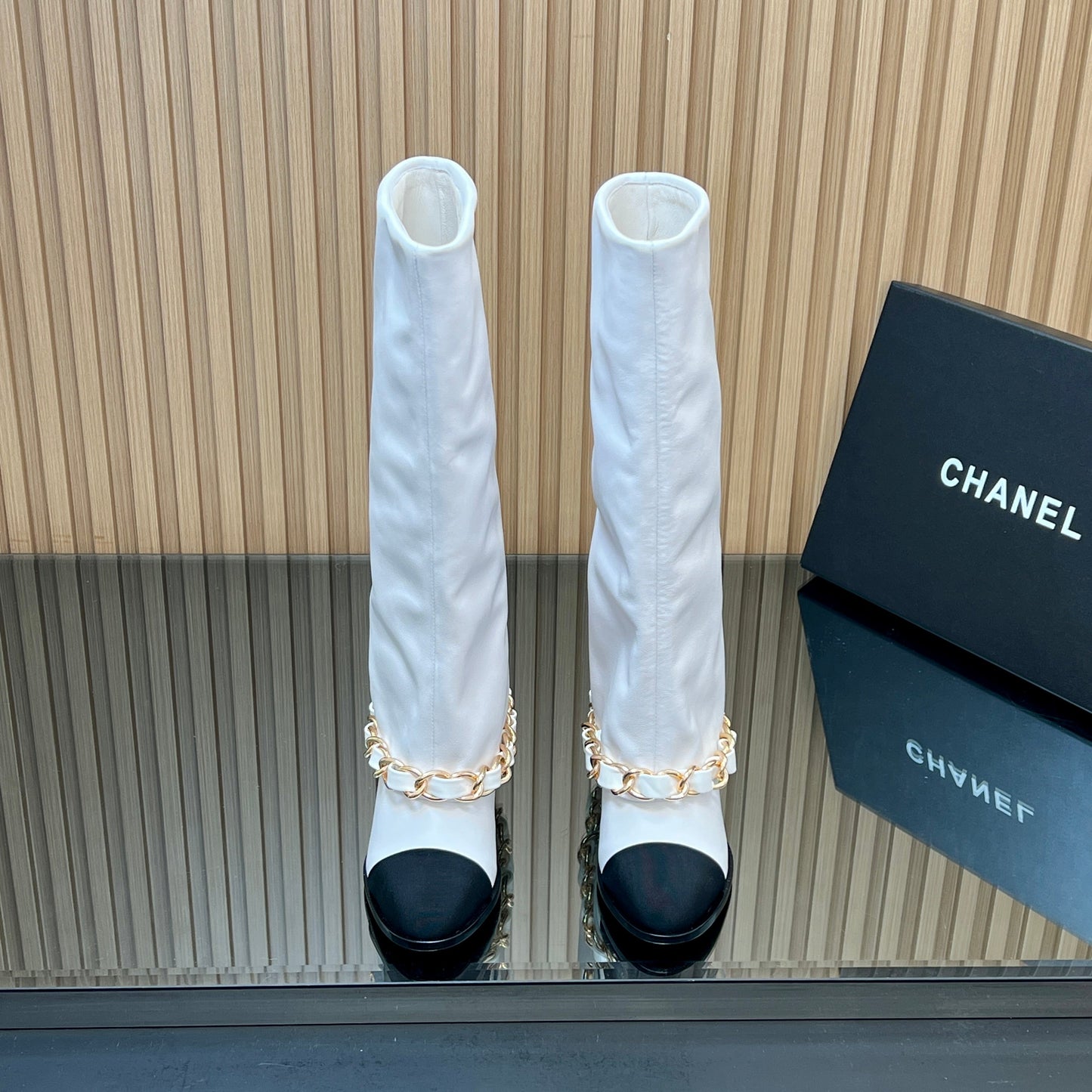 CHANEL 25S KNEE-HIGH HEELED BOOTS 65MM IN WHITE CALFSKIN GOLD HARDWRE - 35