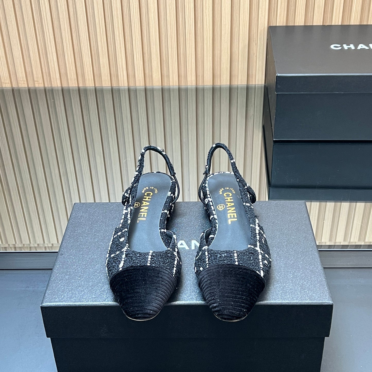 CHANEL 25S SLINGBACK FLATS SHOES IN BLACK TWEED - 35