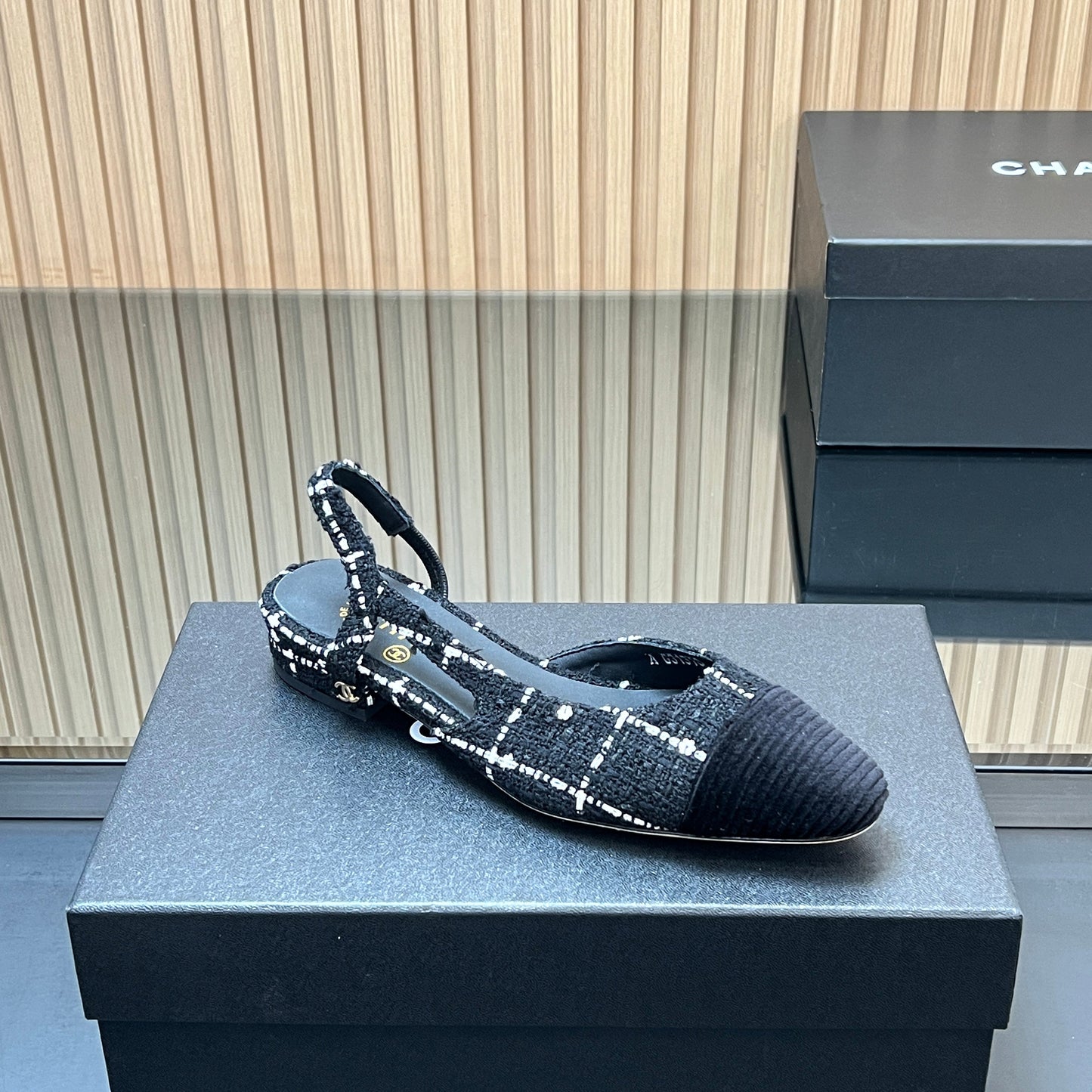 CHANEL 25S SLINGBACK FLATS SHOES IN BLACK TWEED - 35