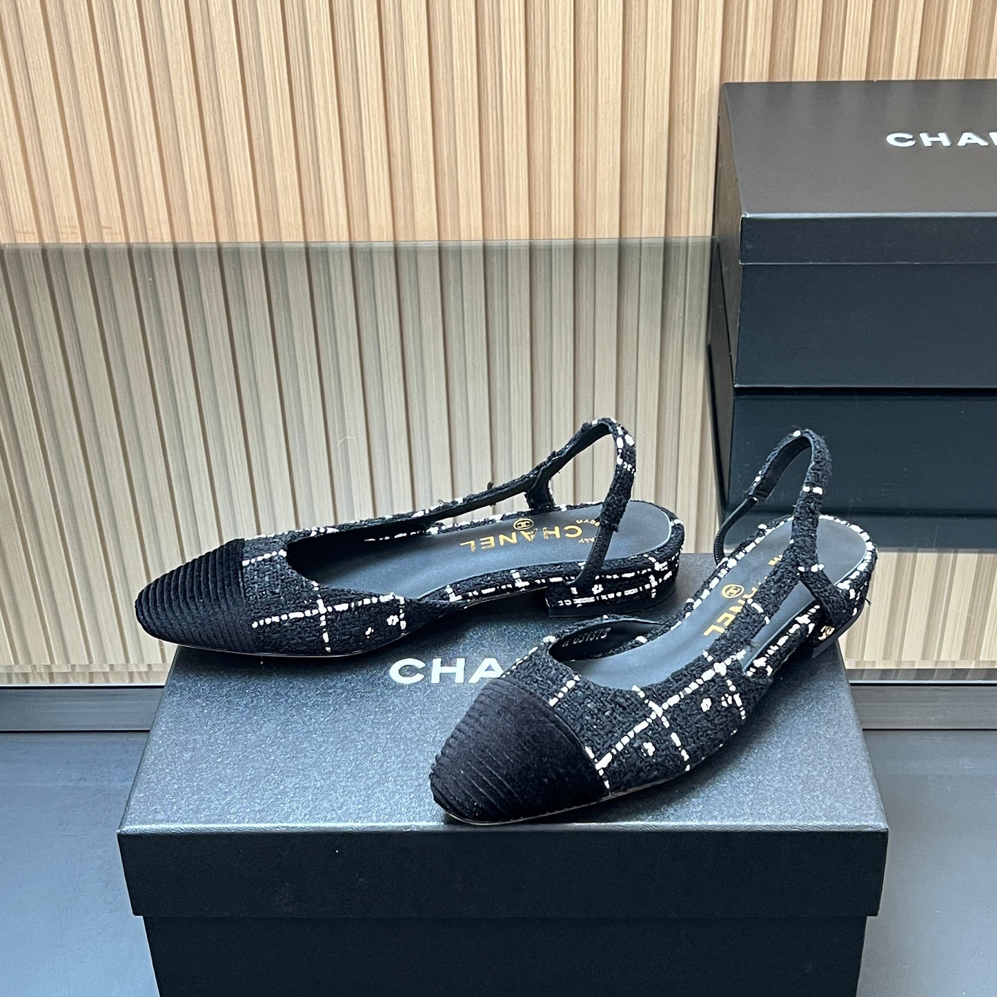 CHANEL 25S SLINGBACK FLATS SHOES IN BLACK TWEED - 35