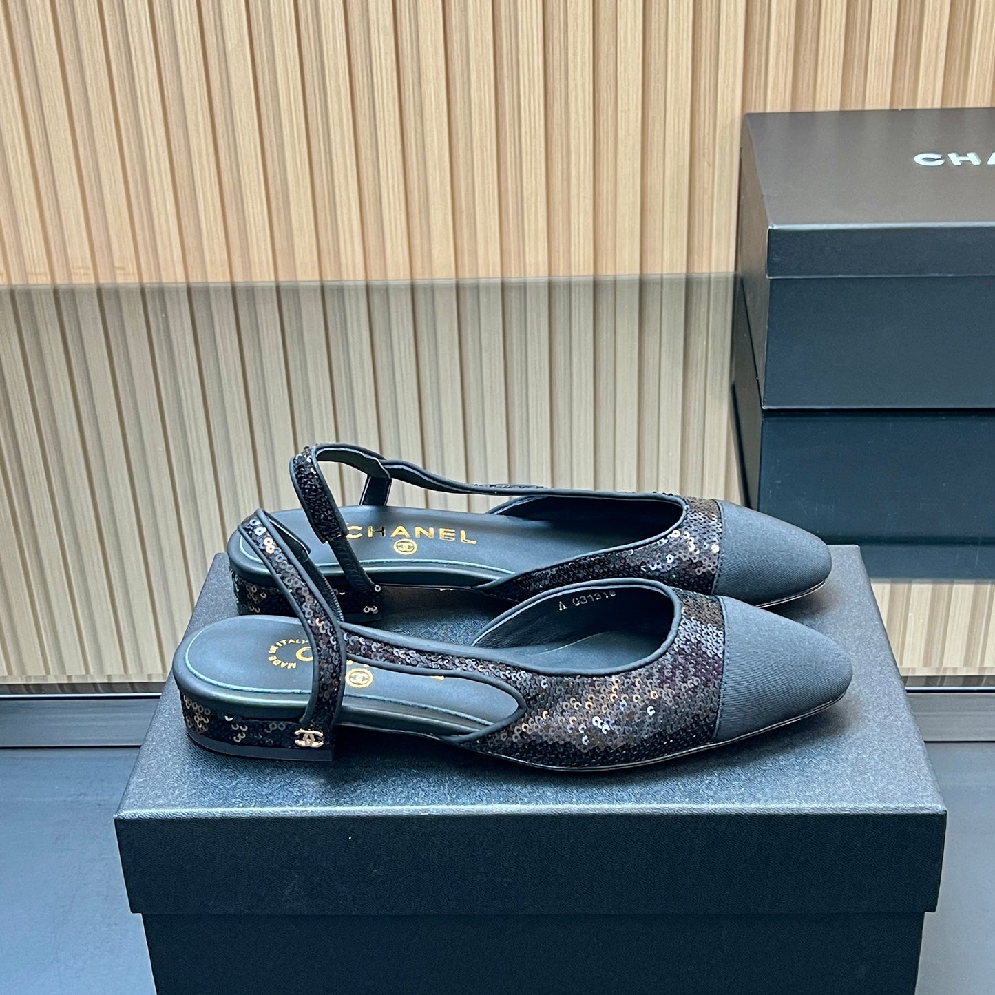 CHANEL 25S SLINGBACK SHOES IN BLACK EMBELLISHED WITH SPARKLES CANVAS - 35