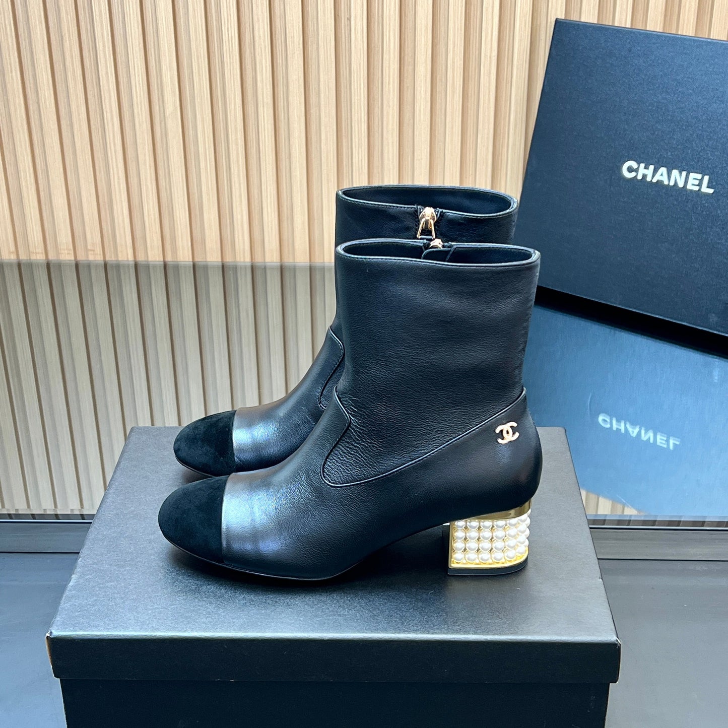 CHANEL 25S TALL BOOTS WITH PEARL DETAILS 50MM IN BLACK SUEDE AND CALFSKIN - 35