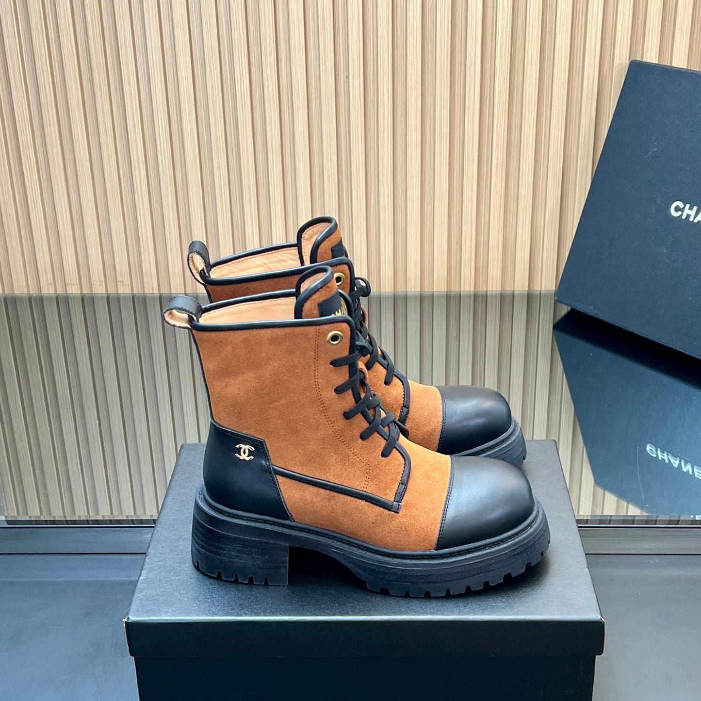 CHANEL 25S LACE-UP ANKLE BOOTS IN DARK CARAMEL SUEDE AND BLACK CALFSKIN - 35
