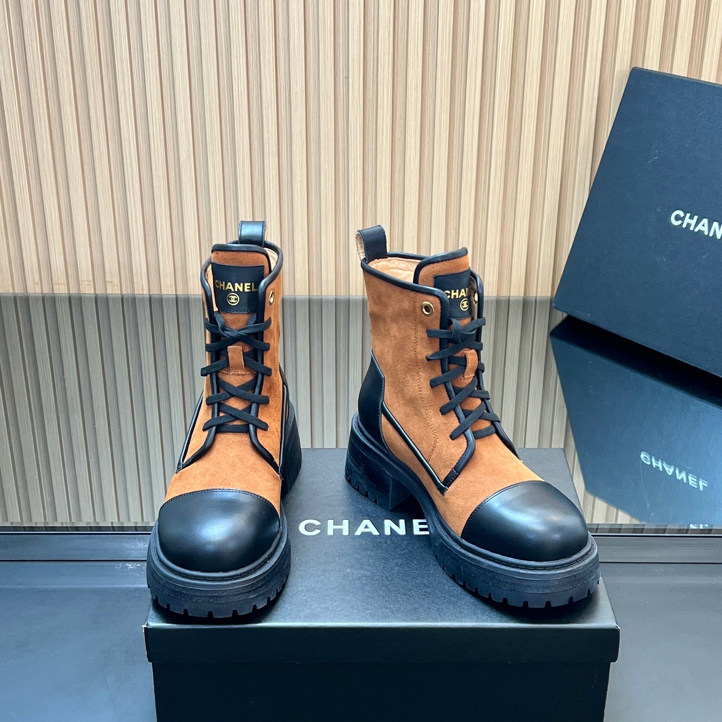 CHANEL 25S LACE-UP ANKLE BOOTS IN DARK CARAMEL SUEDE AND BLACK CALFSKIN - 35