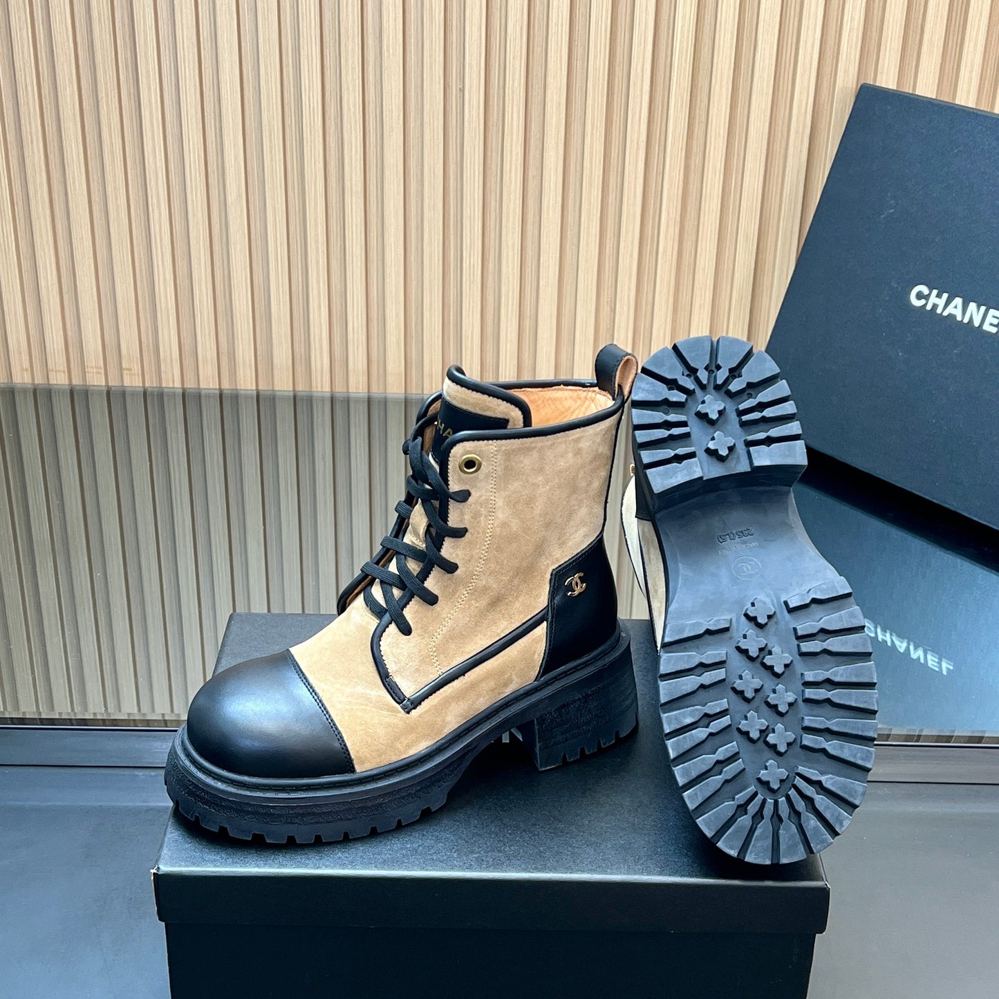 CHANEL 25S LACE-UP ANKLE BOOTS IN BROWN BLACK SUEDE AND CALFSKIN - 35