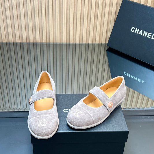 CHANEL 25S DOUBLE-STRAP MARY JANE SHOES IN LIGHT GRAY SUEDE - 35