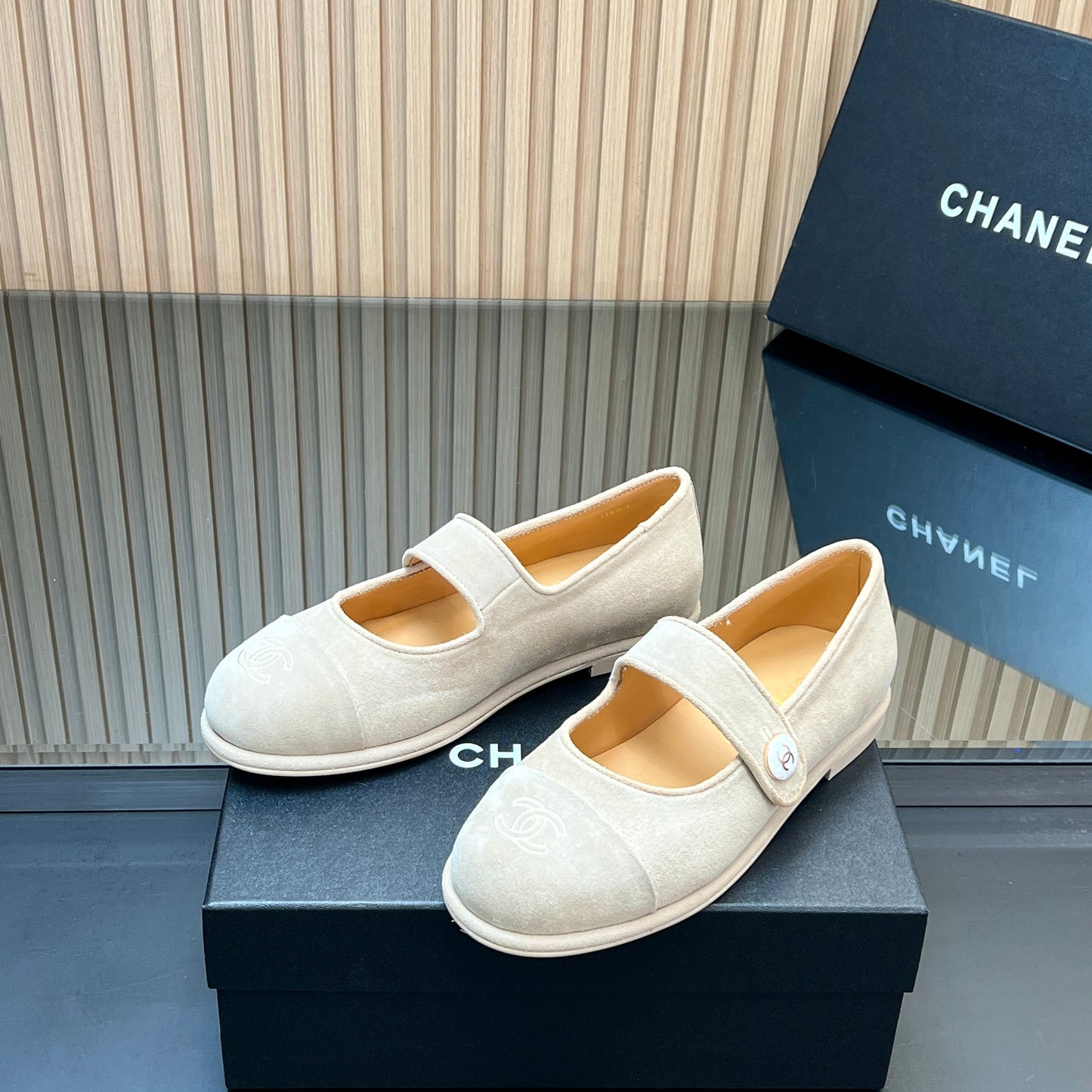 CHANEL 25S DOUBLE-STRAP MARY JANE SHOES IN IVORY SUEDE - 35