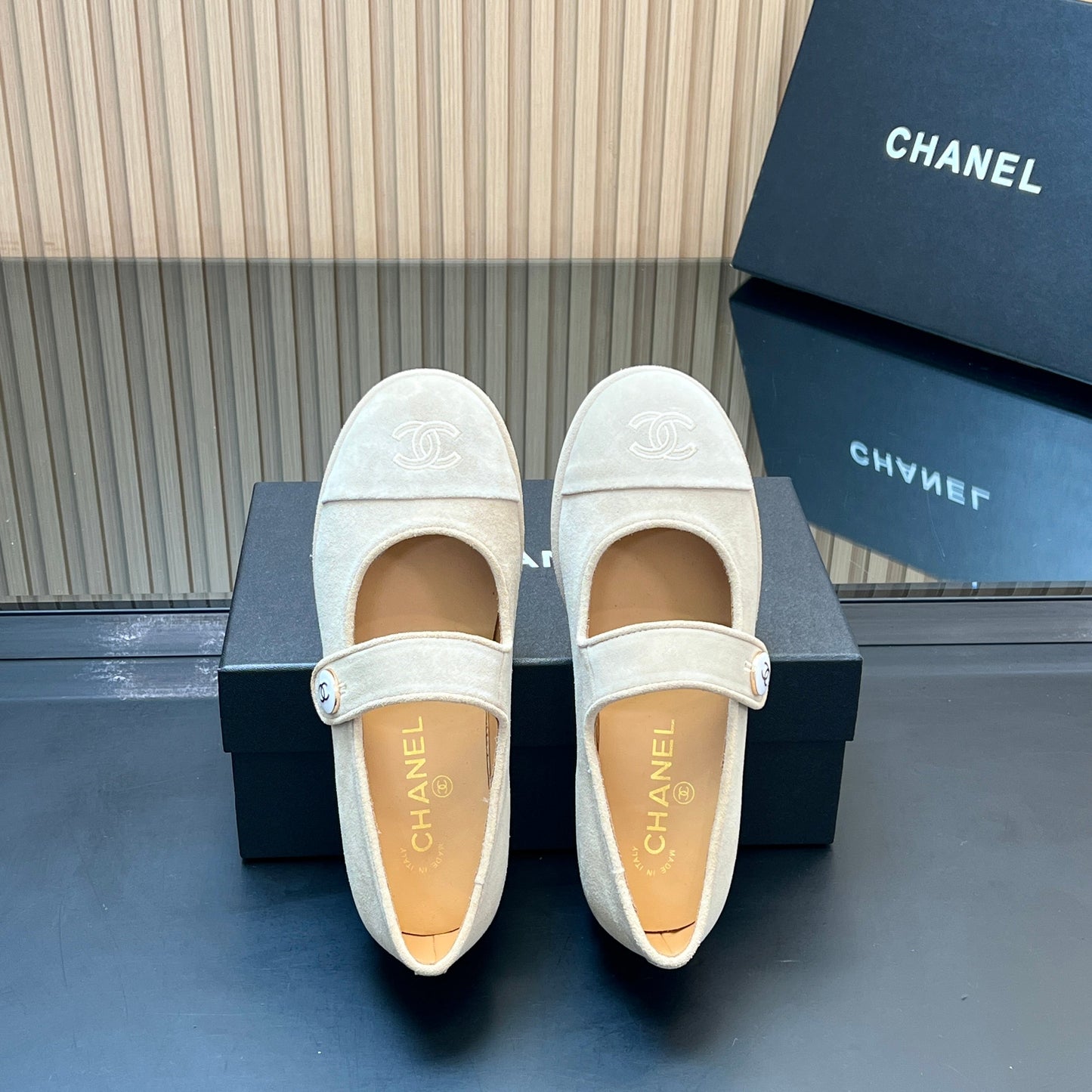CHANEL 25S DOUBLE-STRAP MARY JANE SHOES IN IVORY SUEDE - 35