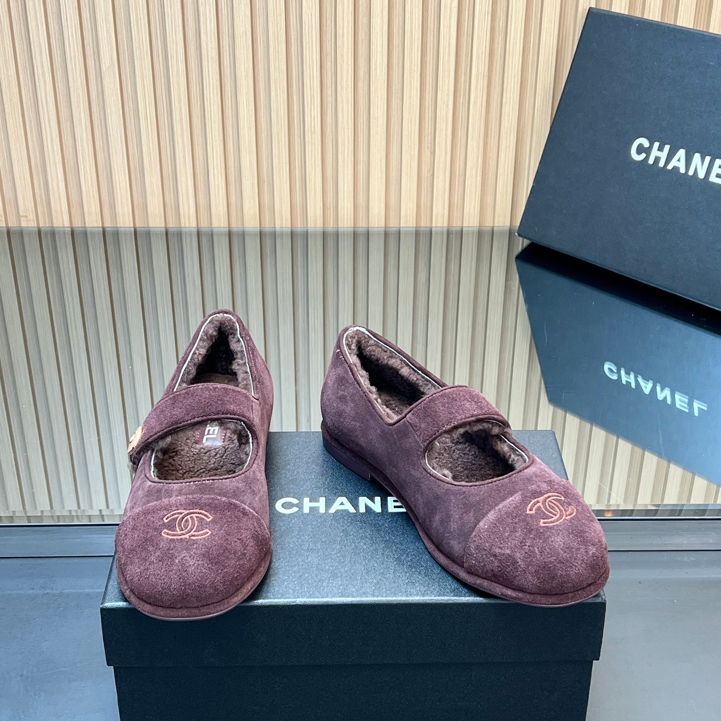 CHANEL 25S FURRY MARY JANE SHOES IN DARK PURPLE SUEDE - 35
