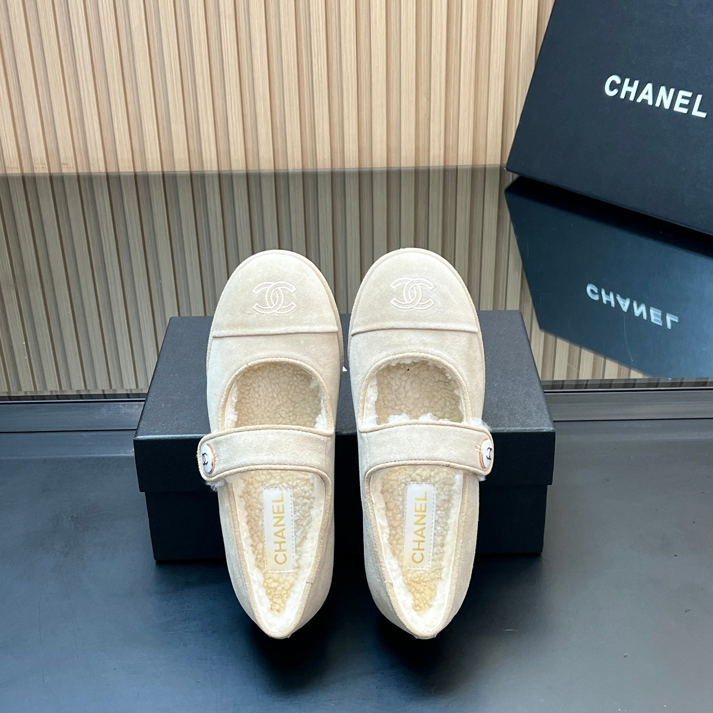 CHANEL 25S FURRY MARY JANE SHOES IN IVORY SUEDE - 35