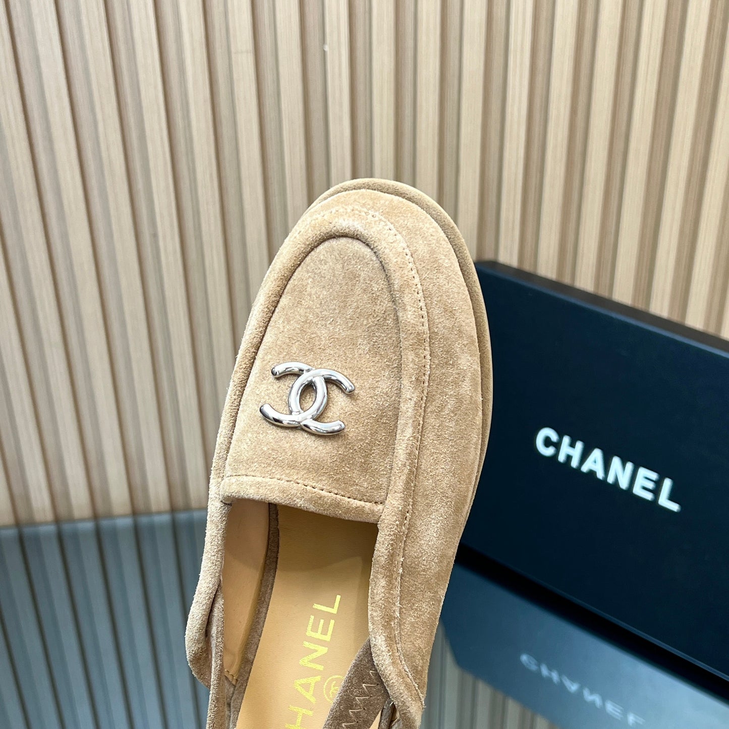 CHANEL 25S BACK STRAP MULE 15MM IN LIGHT BROWN SUEDE SILVER HARDWRE - 35