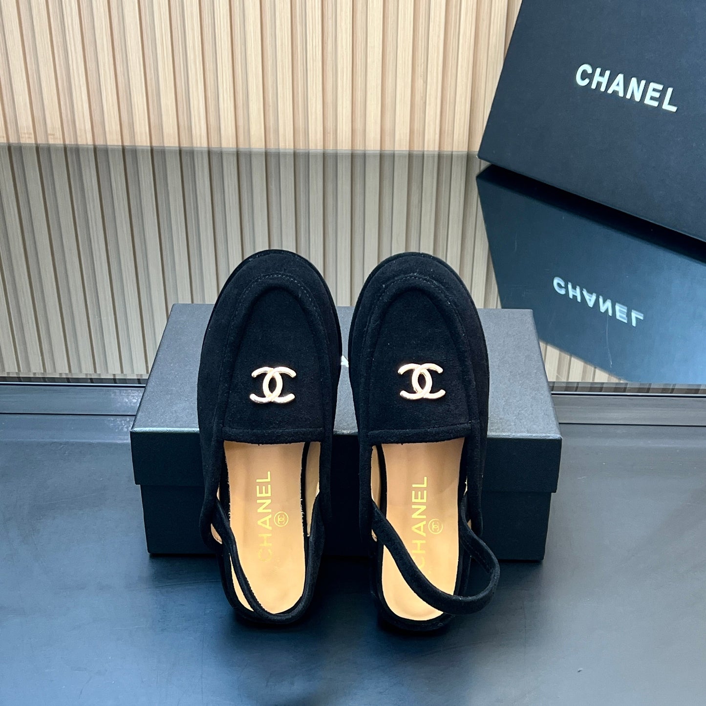CHANEL 25S BACK STRAP MULE 15MM IN BLACK SUEDE GOLD HARDWRE - 35