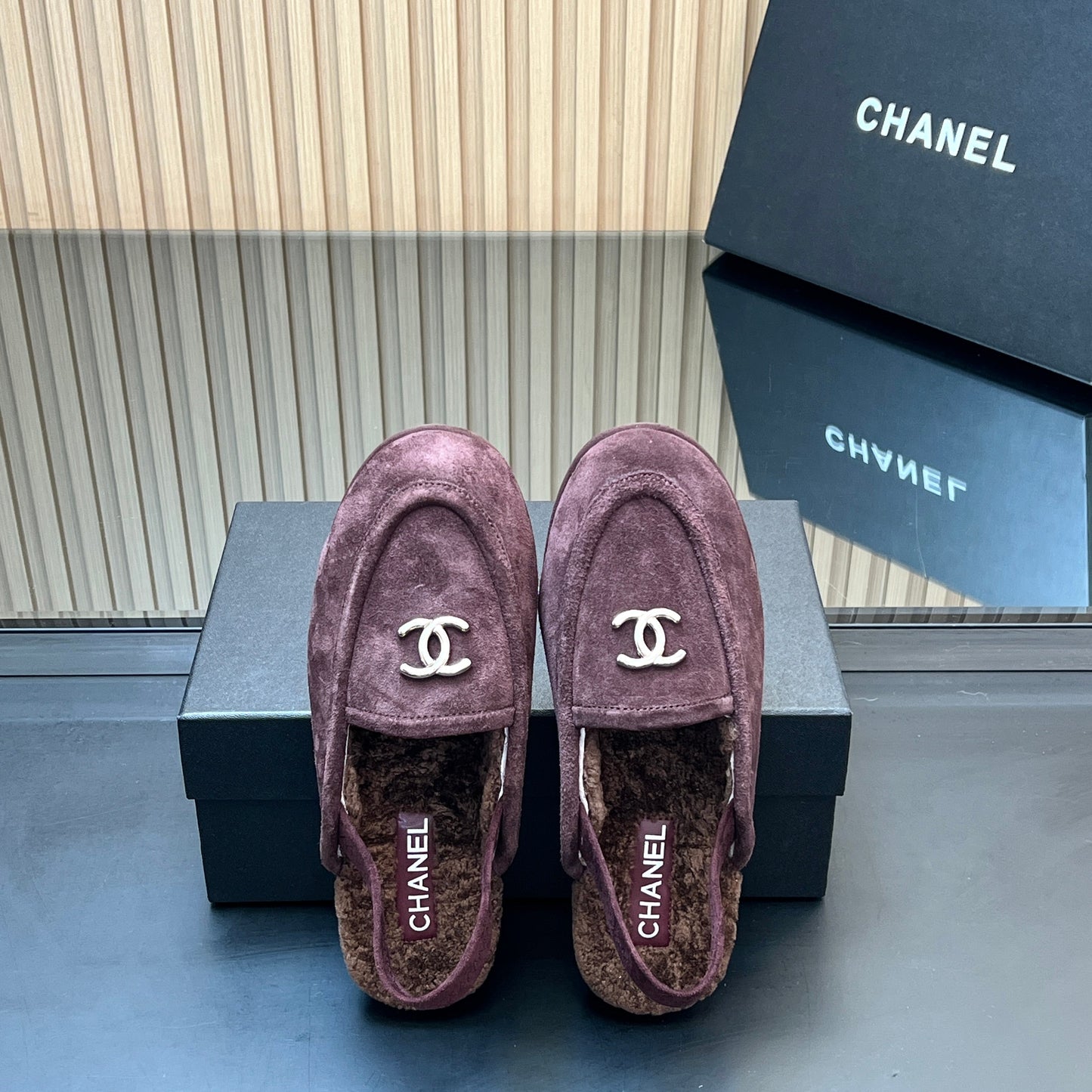 CHANEL 25S BACK STRAP MULE 15MM IN DARK PURPLE SUEDE AND WOOL GOLD HARDWRE - 35