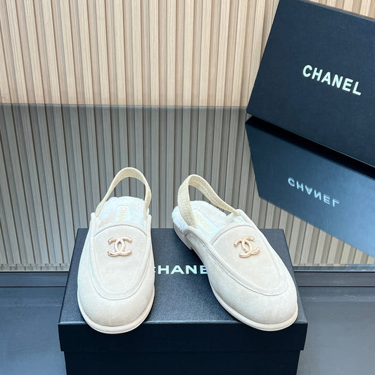 CHANEL 25S BACK STRAP MULE 15MM IN IVORY SUEDE AND WOOL GOLD HARDWRE - 35