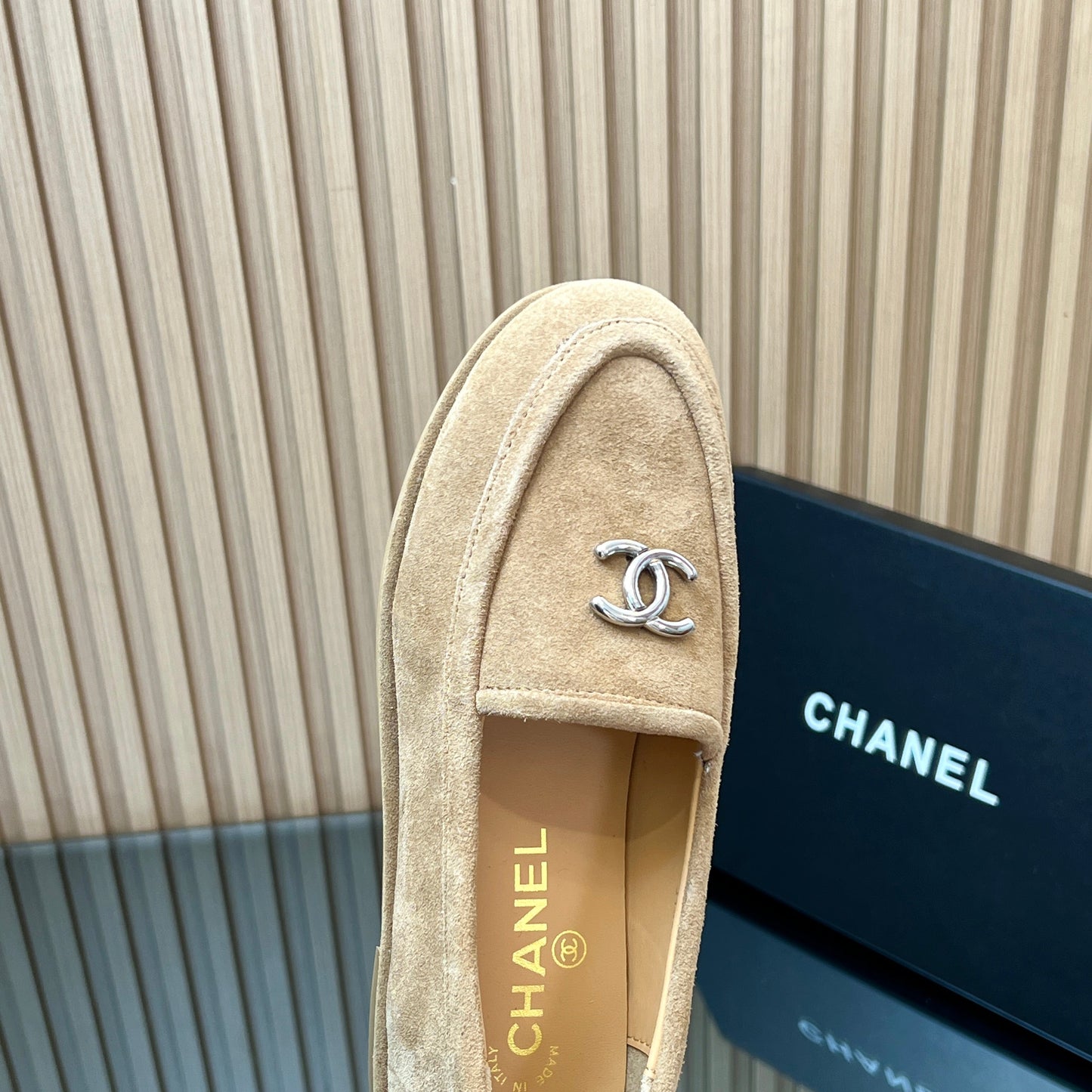 CHANEL 25S TEDDY LOAFER 15MM IN LIGHT BROWN SUEDE SILVER HARDWRE - 35