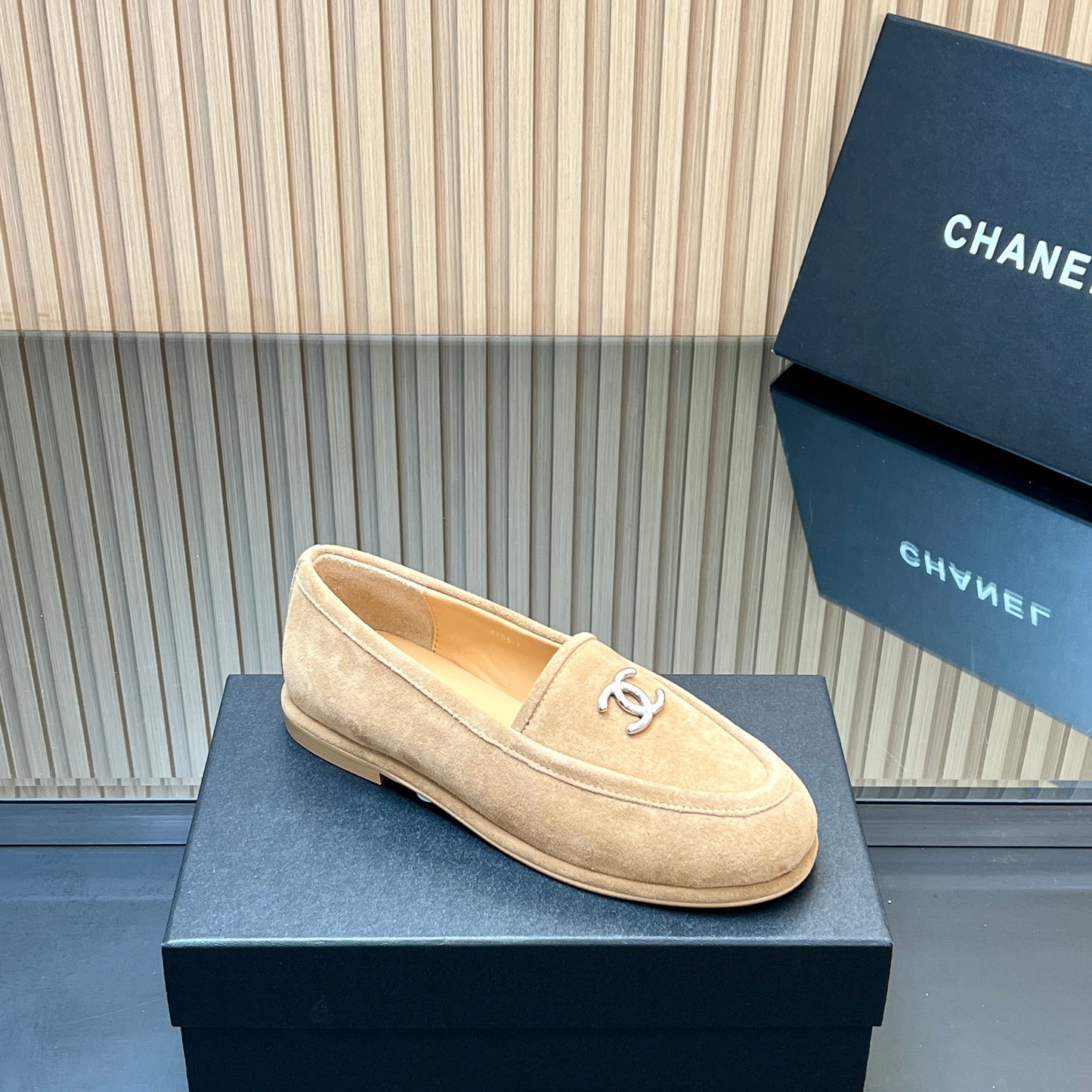 CHANEL 25S TEDDY LOAFER 15MM IN LIGHT BROWN SUEDE SILVER HARDWRE - 35