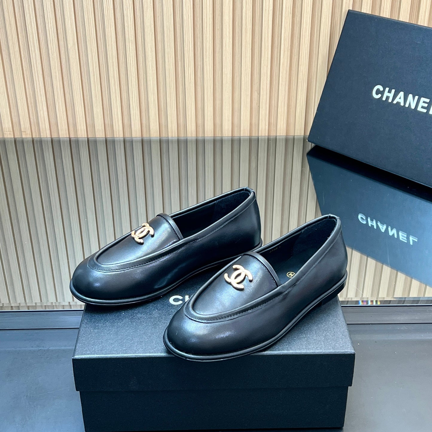 CHANEL 25S TEDDY LOAFER 15MM IN BLACK CALFSKIN GOLD HARDWRE - 35