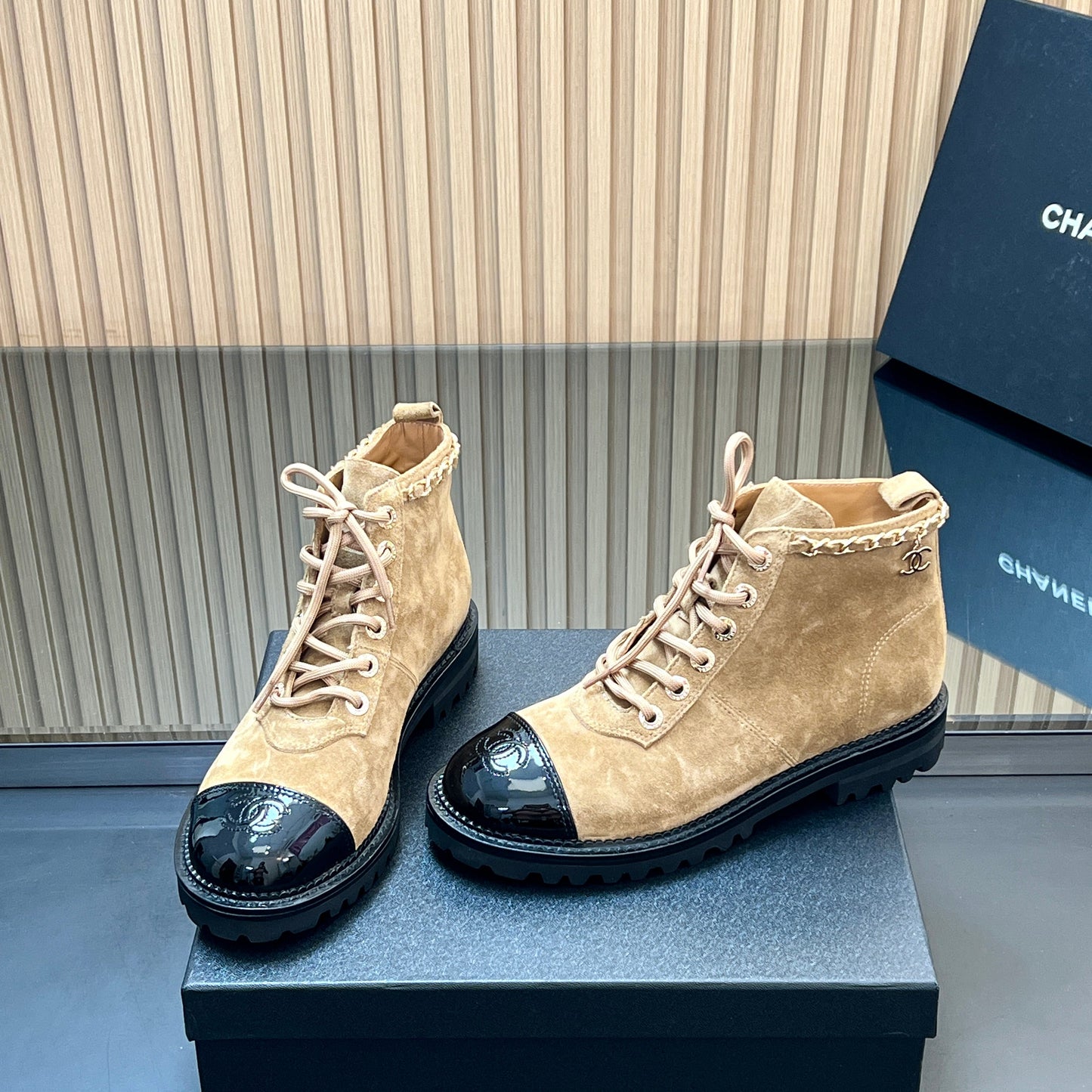 CHANEL 25S MARTIN LACE-UP BOOTS WITH CHAIN DETAIL IN LIGHT BROWN SUEDE - 35