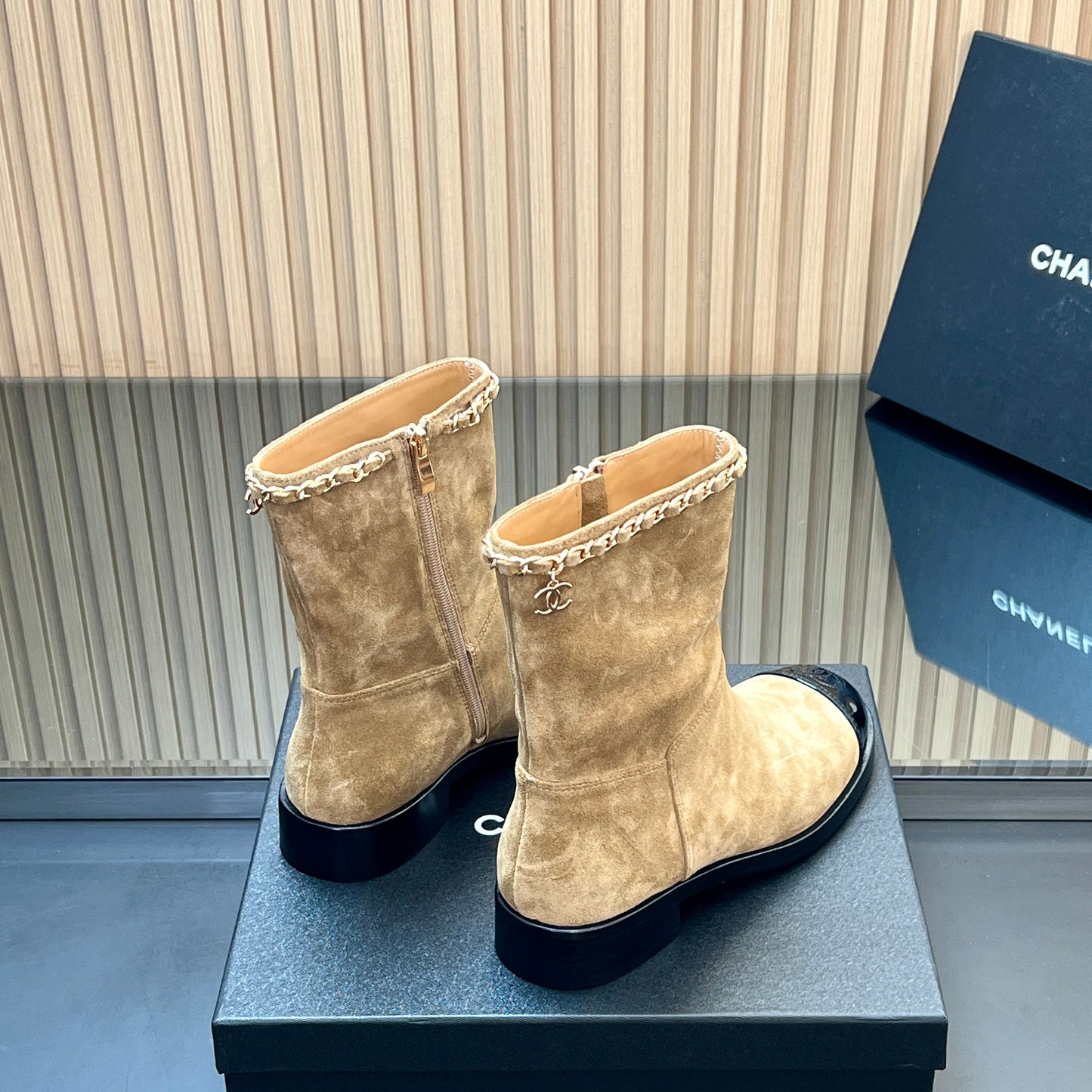 CHANEL 25S SHORT BOOTS WITH CHAIN IN LIGHT BROWN SUEDE - 35
