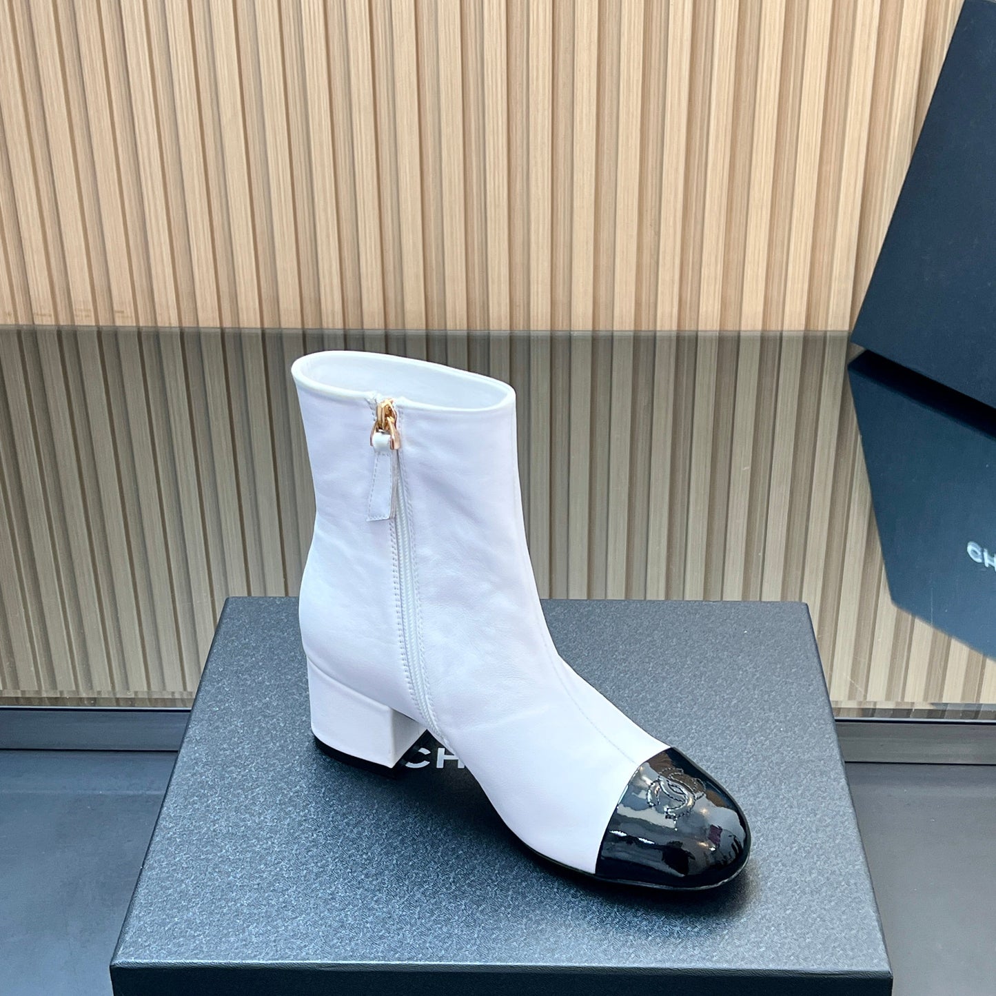 CHANEL 25S BOOTS WITH PATENT TOE CAP 50MM IN WHITE AND BLACK CALFSKIN - 35