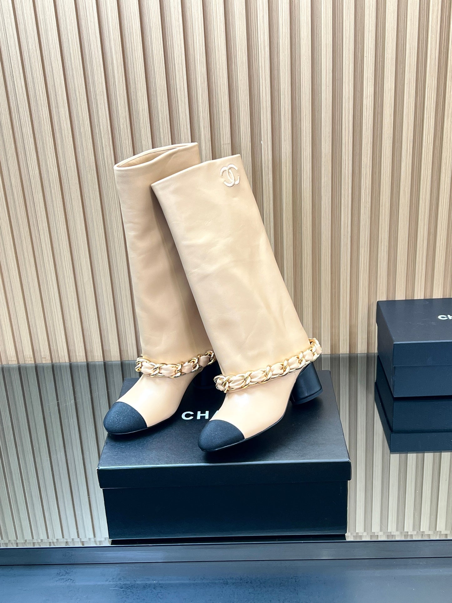 CHANEL 25S HIGH BOOTS 65MM IN BEIGE CALFSKIN GOLD HARDWRE - 35
