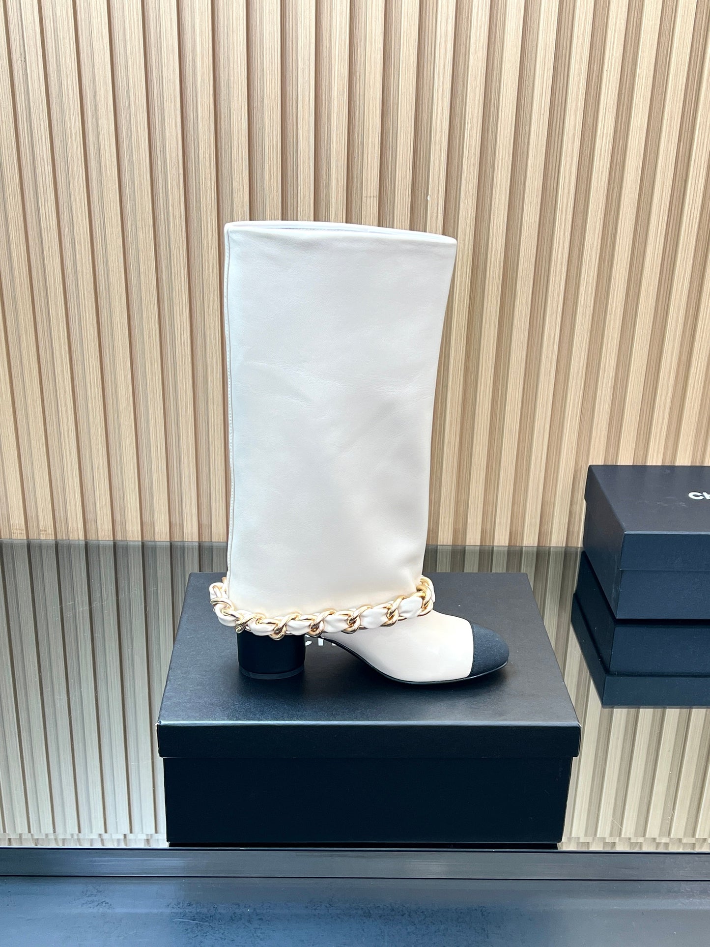 CHANEL 25S HIGH BOOTS 65MM IN WHITE CALFSKIN GOLD HARDWRE - 35