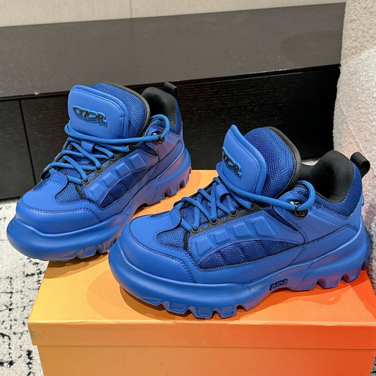 SNEAKER IN COBALT BLUE CALFSKIN AND BREATHABLE MESH 175311 - 35