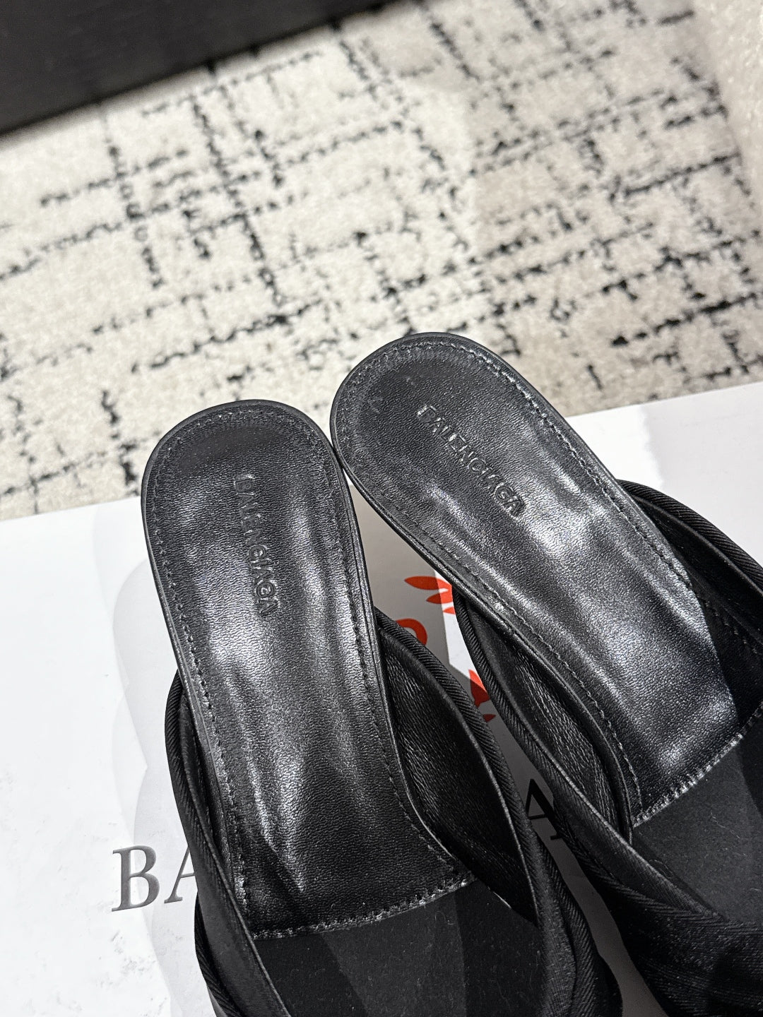 KNIFE LAVALIÈRE 45MM MULE IN BLACK NYLON JERSEY - 34